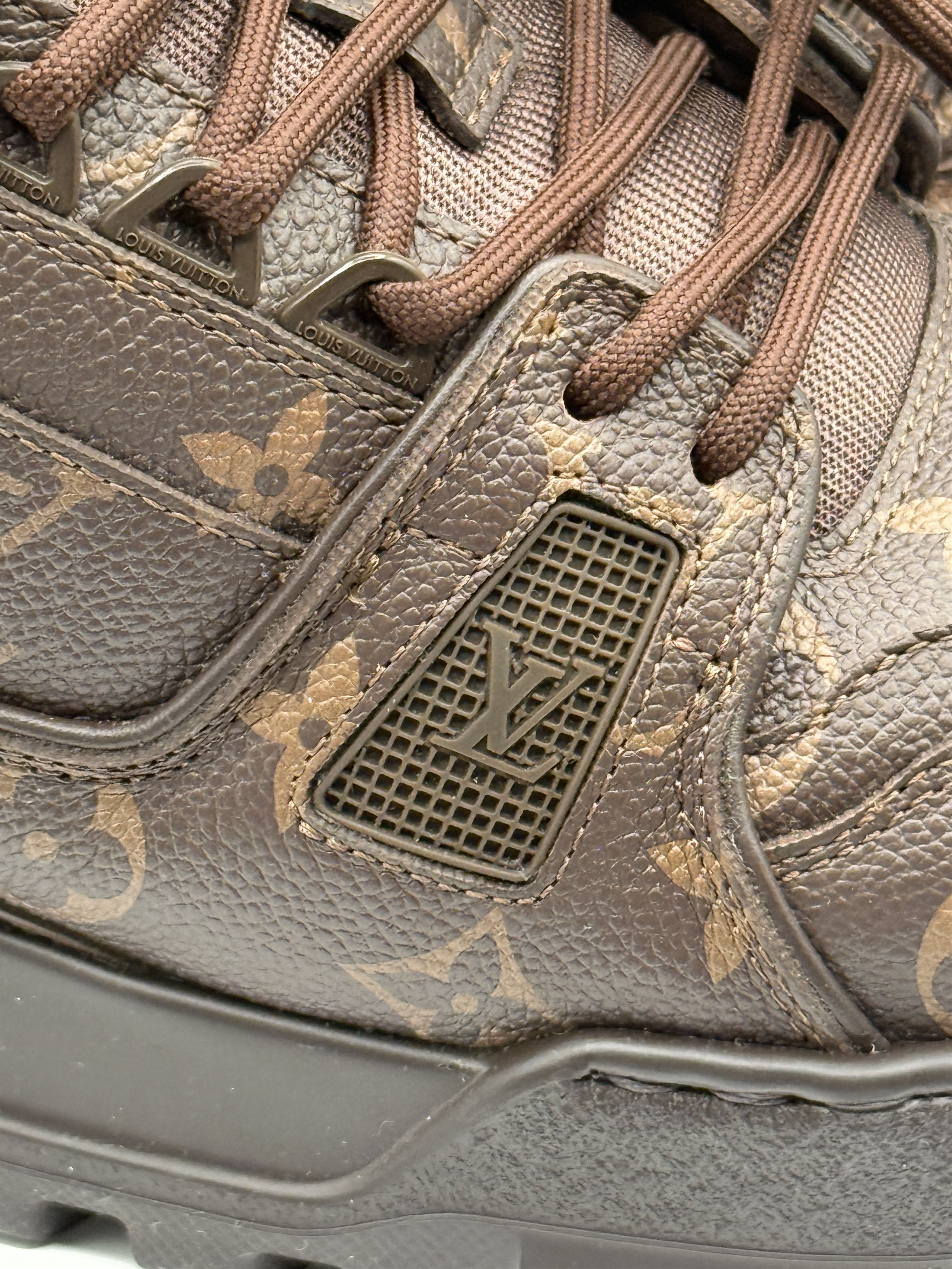 Louis Vuitton Louis Vuitton Trainer Maxi Sneaker Size US 7.5 / EU 40-41 - 7 Thumbnail