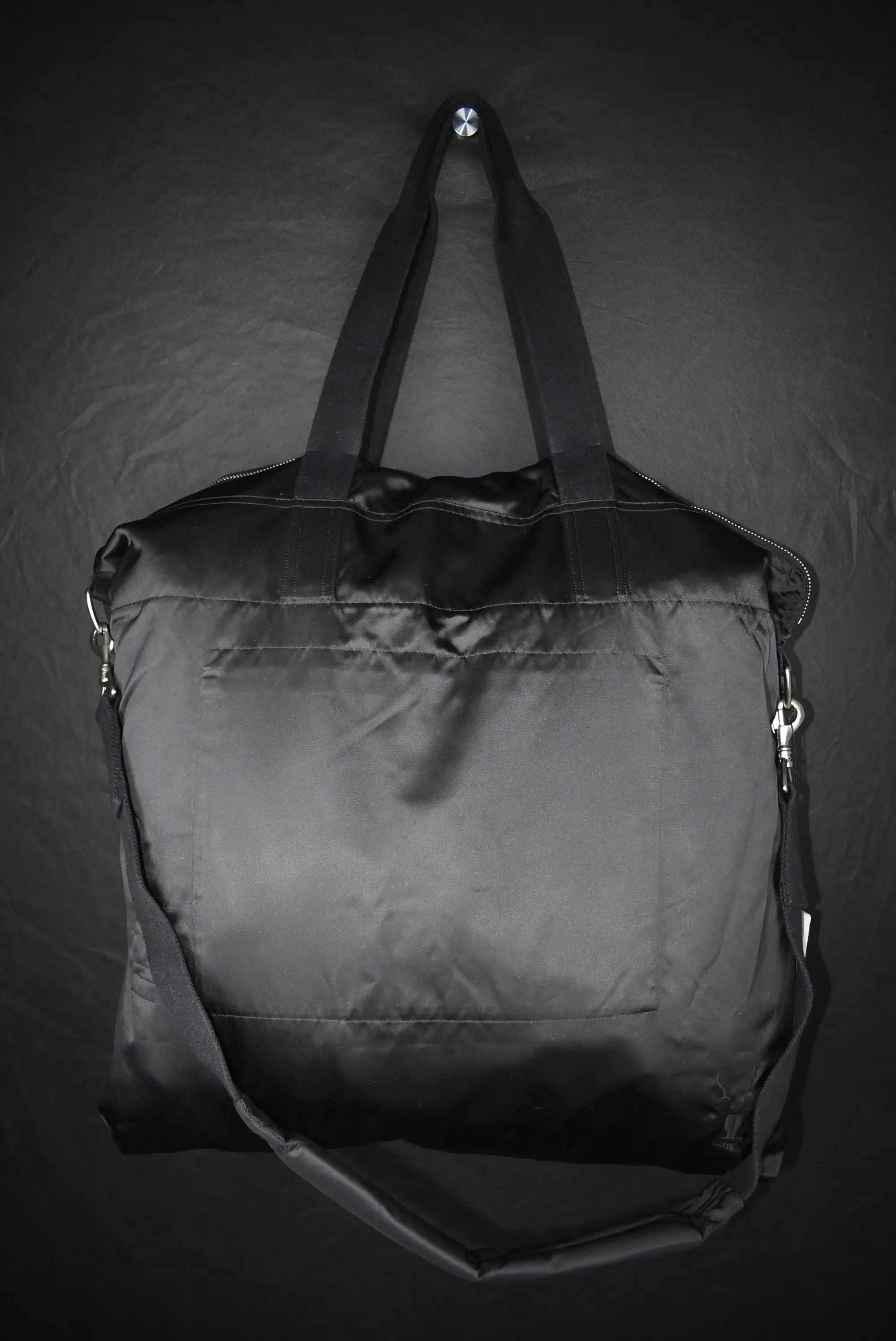 RICK OWNES LARGE MESSENGER TRAVEL BAG