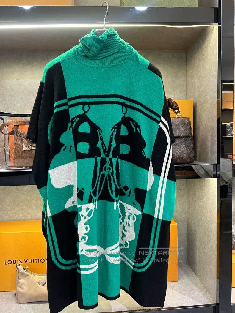 Hermes size TU Shawl Cape