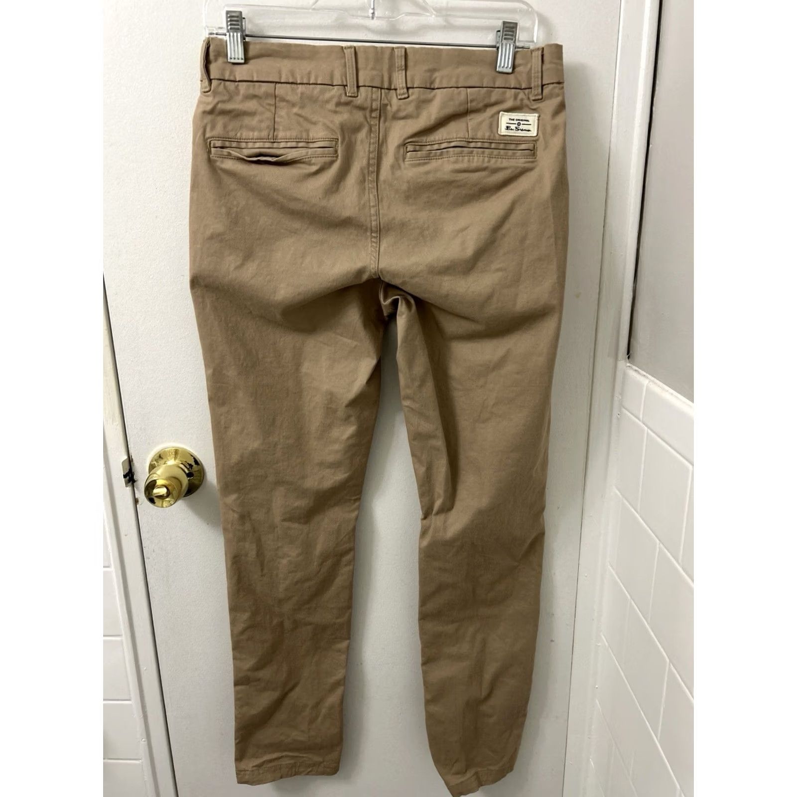 Ben Sherman Ben Sherman Chino Pants Mens 30x32 Khaki Slim Fit Tan Cotton Spandex Tapered Flat Front Logo Zipper Pockets Casual Workwear Size US 30 / EU 46 - 6 Thumbnail