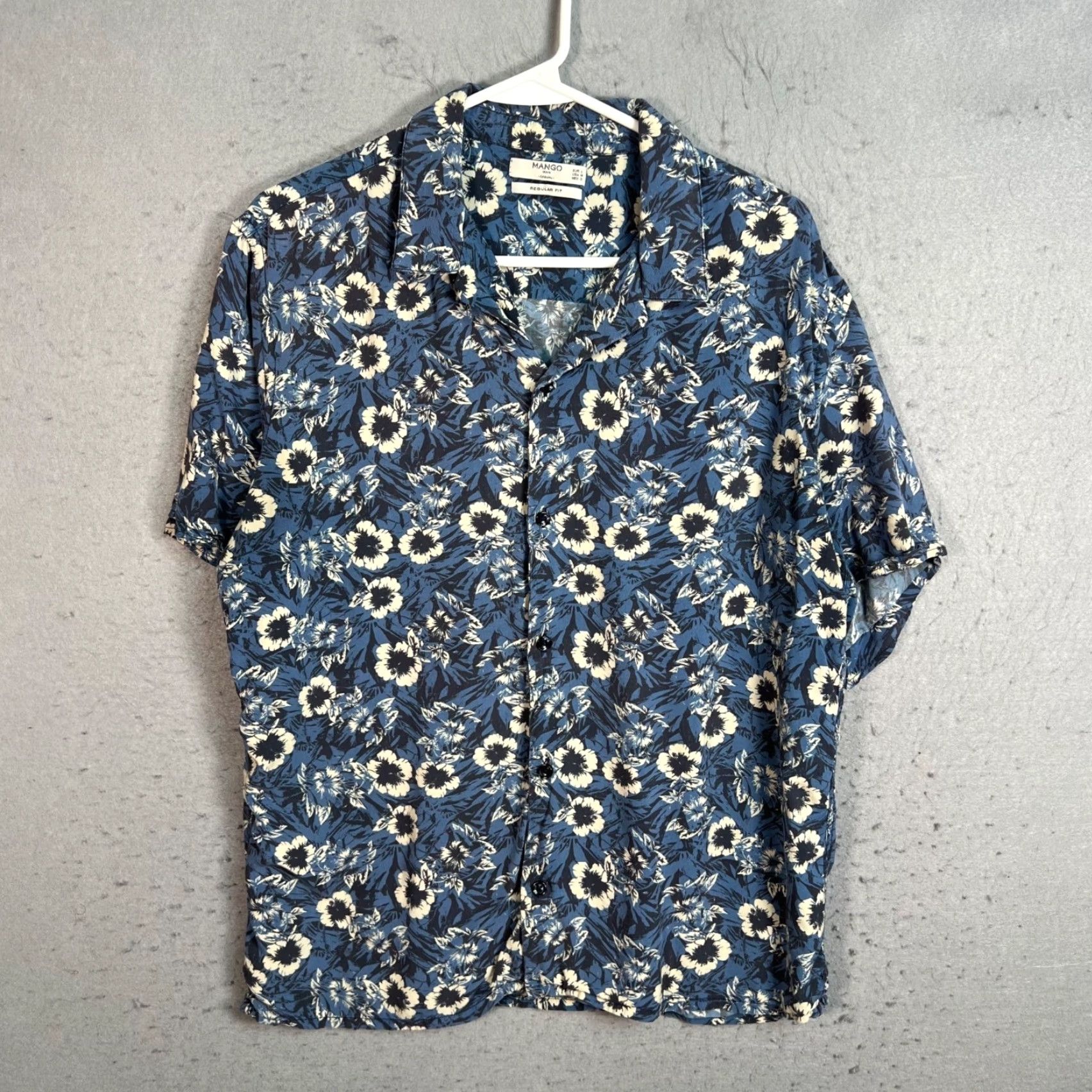 Mango Mango Mens Floral Print Casual Shirt Blue Medium Regular Fit Button-Up Short Sleeve Collared Size US M / EU 48-50 / 2 - 2 Thumbnail