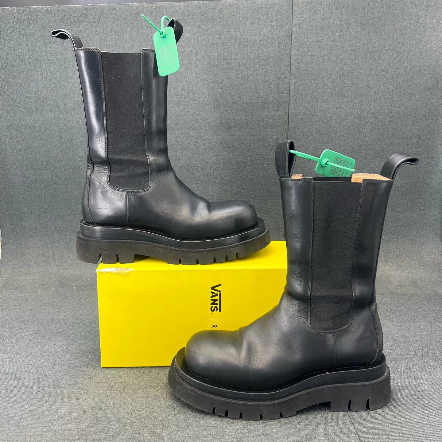 Bvlgari bv Chelsea boots black size 37 boxed Size US 6 / IT 36 - 2 Thumbnail