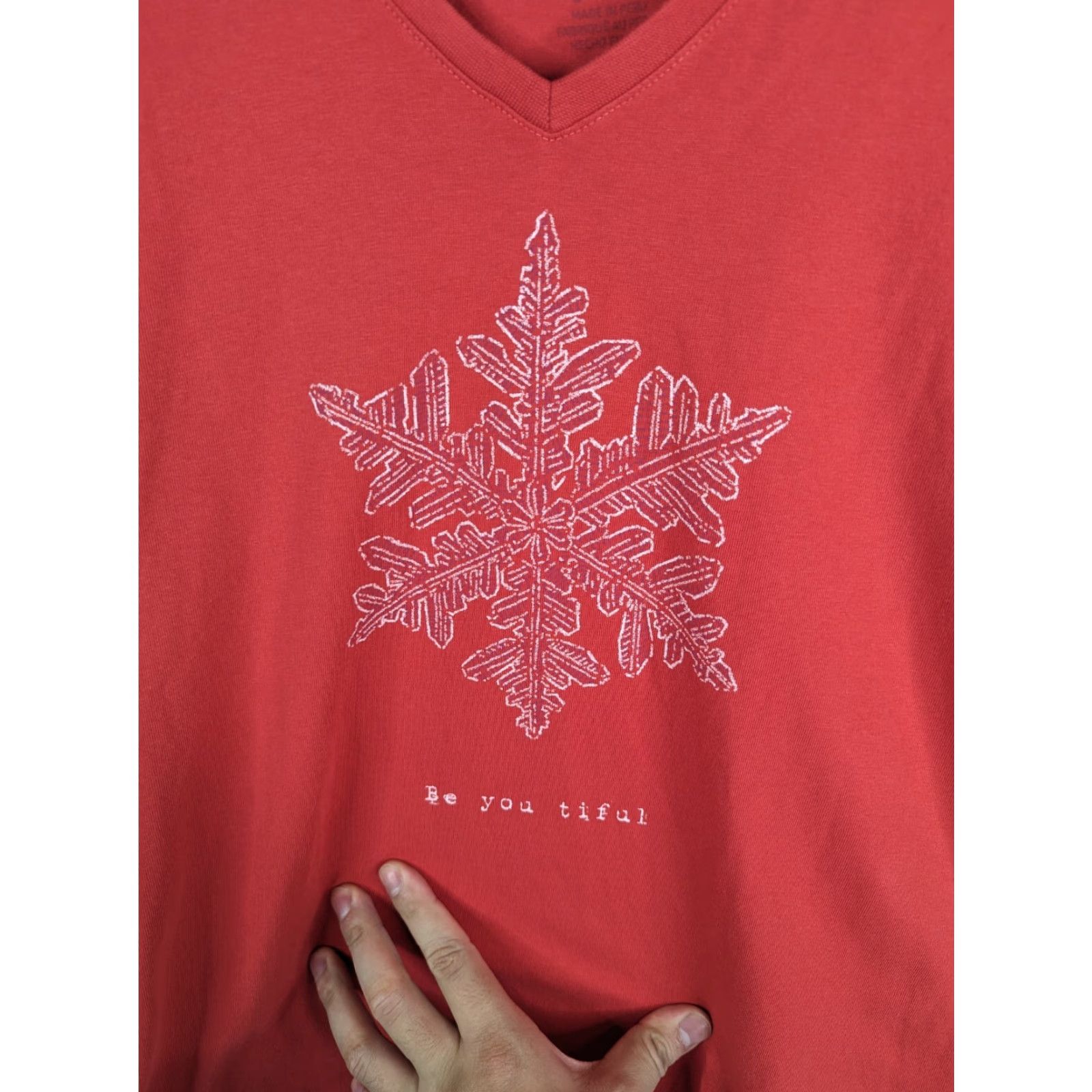 Life is Good Life is Good Red Womens Large Classic Fit Tee Shirt Be You Tiful Snowflake Fun Shirt Womens L Red Be You Tiful Snowflake Fun Size L / US 10 / IT 46 - 2 Thumbnail