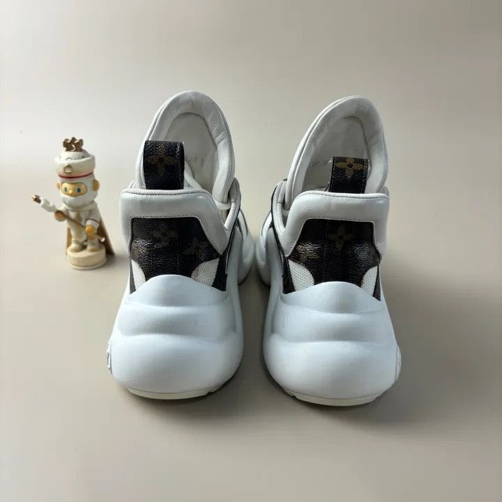 Louis Vuitton Louis Vuitton Archlight Casual Sneakers for Women -2508 Size US 5 / IT 35 - 3 Thumbnail