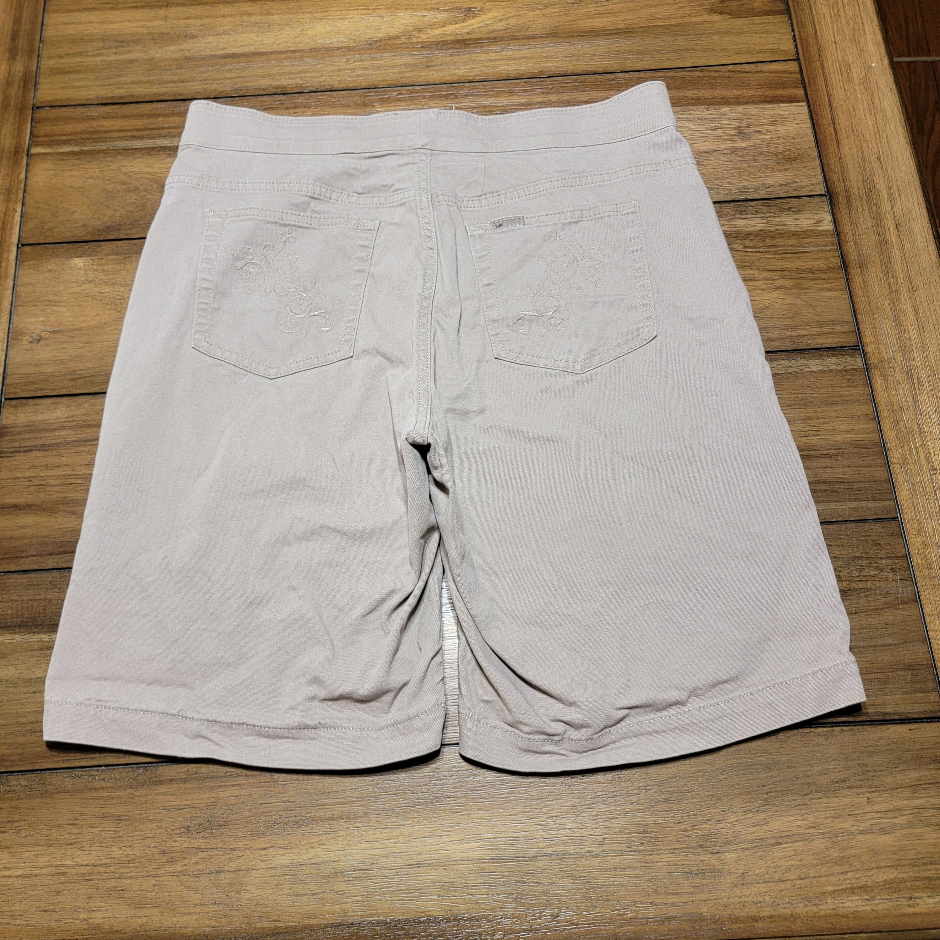 Lee Lee Comfort Waistband Shorts w/ Embroidered Pockets - 16 Med Size 34" / US 12 / IT 48 - 2 Thumbnail