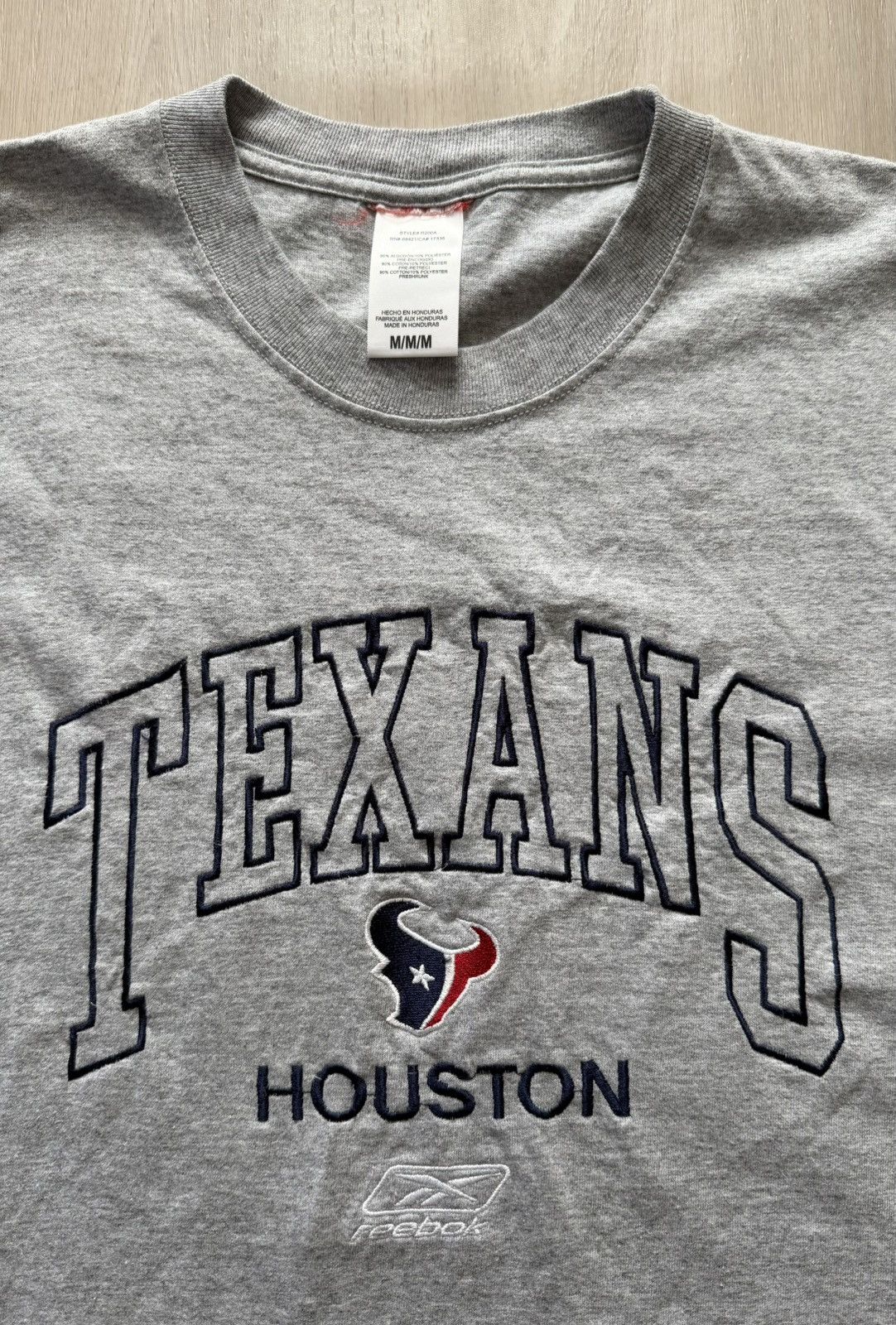 Vintage Vintage Houston Texans Embroidered Logo Tee Sz M Size US M / EU 48-50 / 2 - 1 Thumbnail