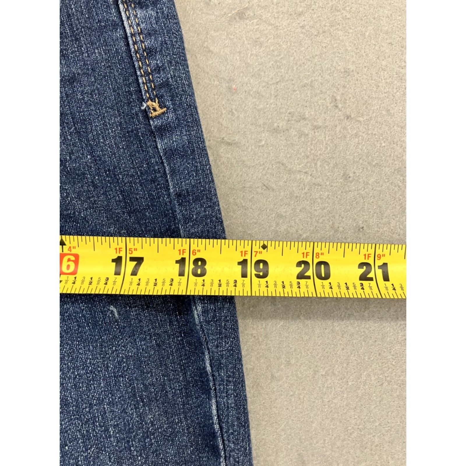Gloria Vanderbilt Gloria Vanderbilt Amanda Jeans Women 8 Straight Medium Blue Denim 5-Pocket Stretch Regular Rise High Waist Womens Jeans 30 in Inseam Size 30" / US 8 / IT 44 - 7 Thumbnail