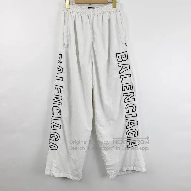 Balenciaga Balenciaga size M White Large Logo Embroidered Nylon Track Size US 27 - 1 Thumbnail