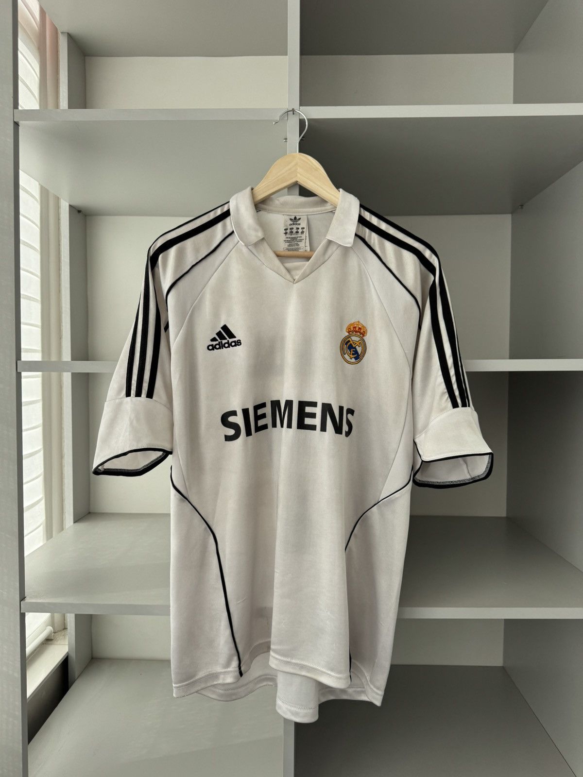 Adidas Adidas Real Madrid 7 Raul 2005 2006 Siemens Home Jersey Size US M / EU 48-50 / 2 - 1 Thumbnail