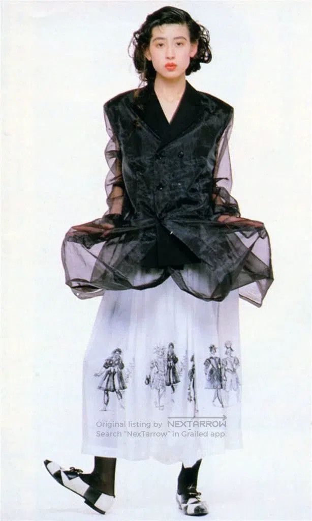 Comme Des Garcons size M Portrait printed satin skirt