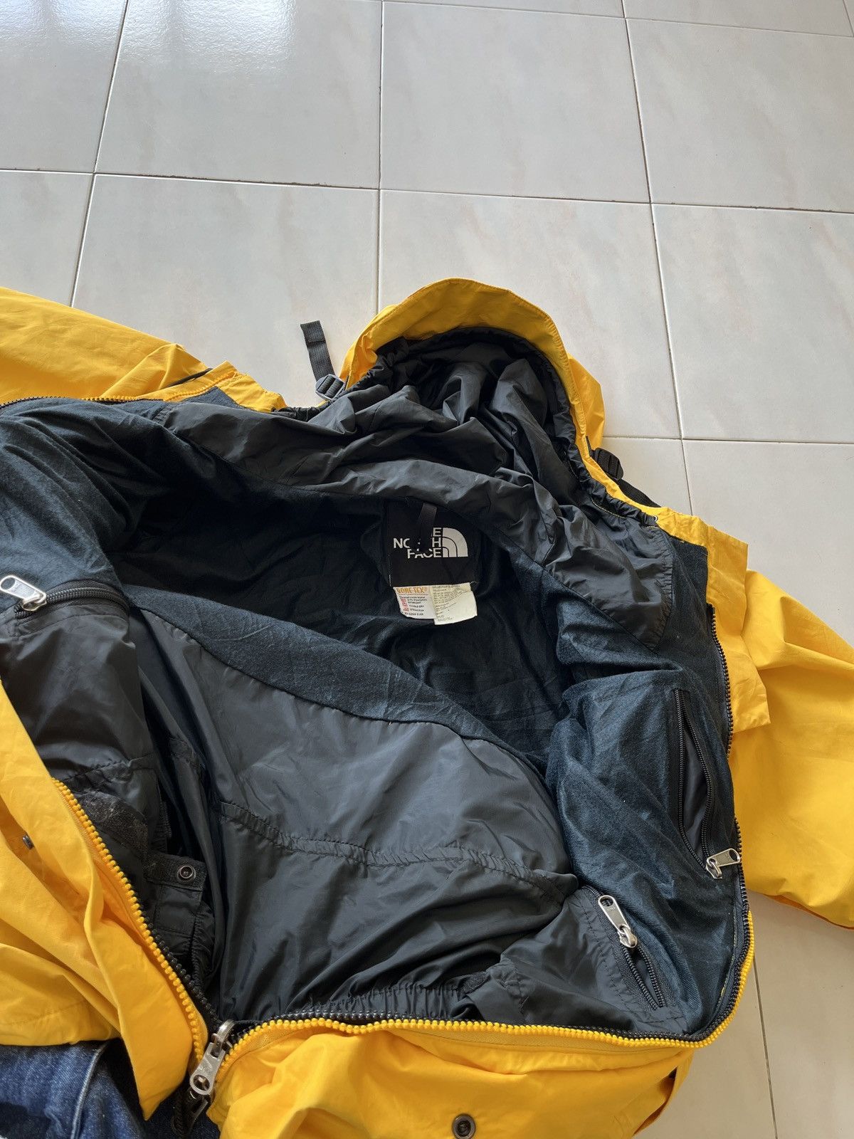 The North Face 90s The North Face Goretex Size US L / EU 52-54 / 3 - 17 Thumbnail