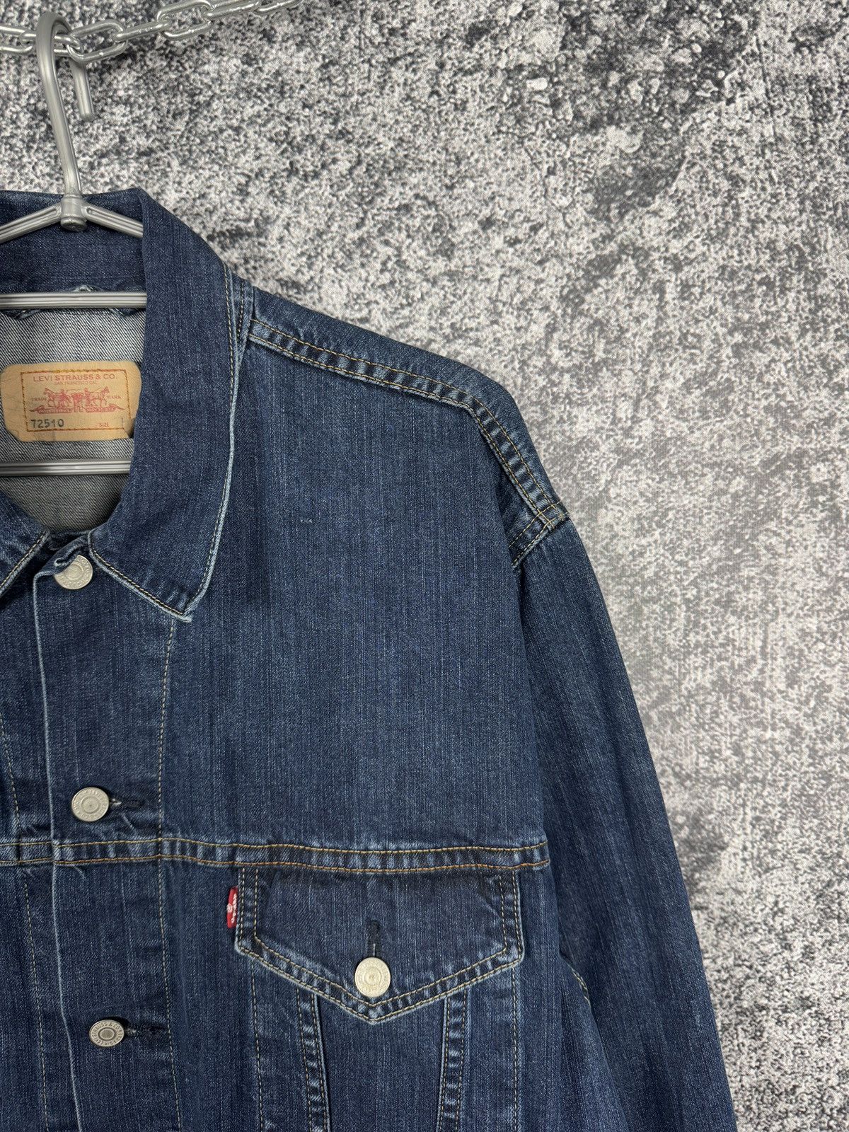 Levi's Vintage Clothing Men’s Levi’s Vintage 90s Denim Trucker Jacket Jean Size L Size US L / EU 52-54 / 3 - 2 Thumbnail
