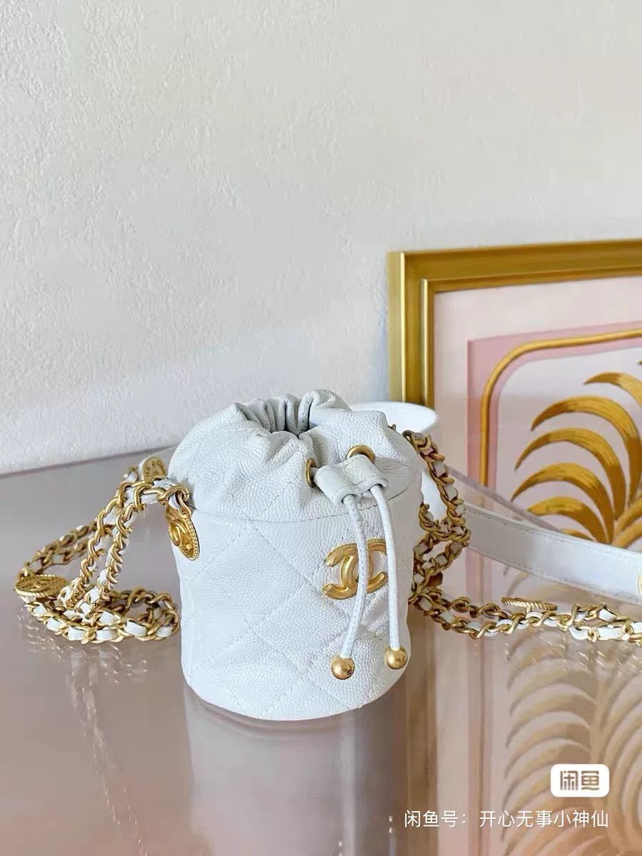 Chanel Pre-loved Bag Very good condition Size ONE SIZE - 1 Thumbnail