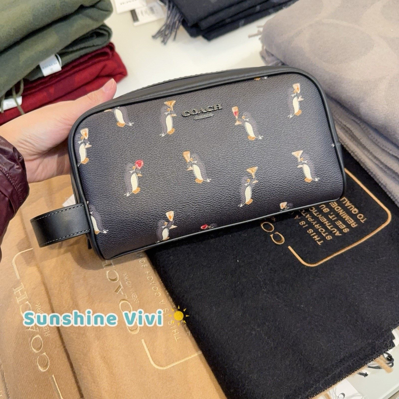 Coach NWT Coach MEN Small Travel Kit Penguin CCP95 Gunmetal/Black Size ONE SIZE - 10 Thumbnail