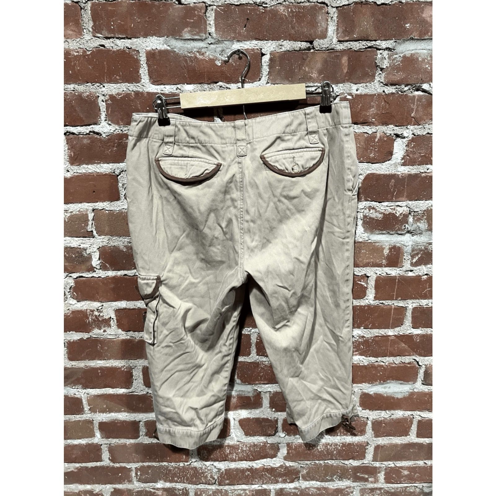 Ralph Lauren Lauren Ralph Lauren Womens Capri Pants Khaki Beige 12 Petite Beige Capri Women Pants 12 Petite Size 34" / US 12 / IT 48 - 2 Thumbnail