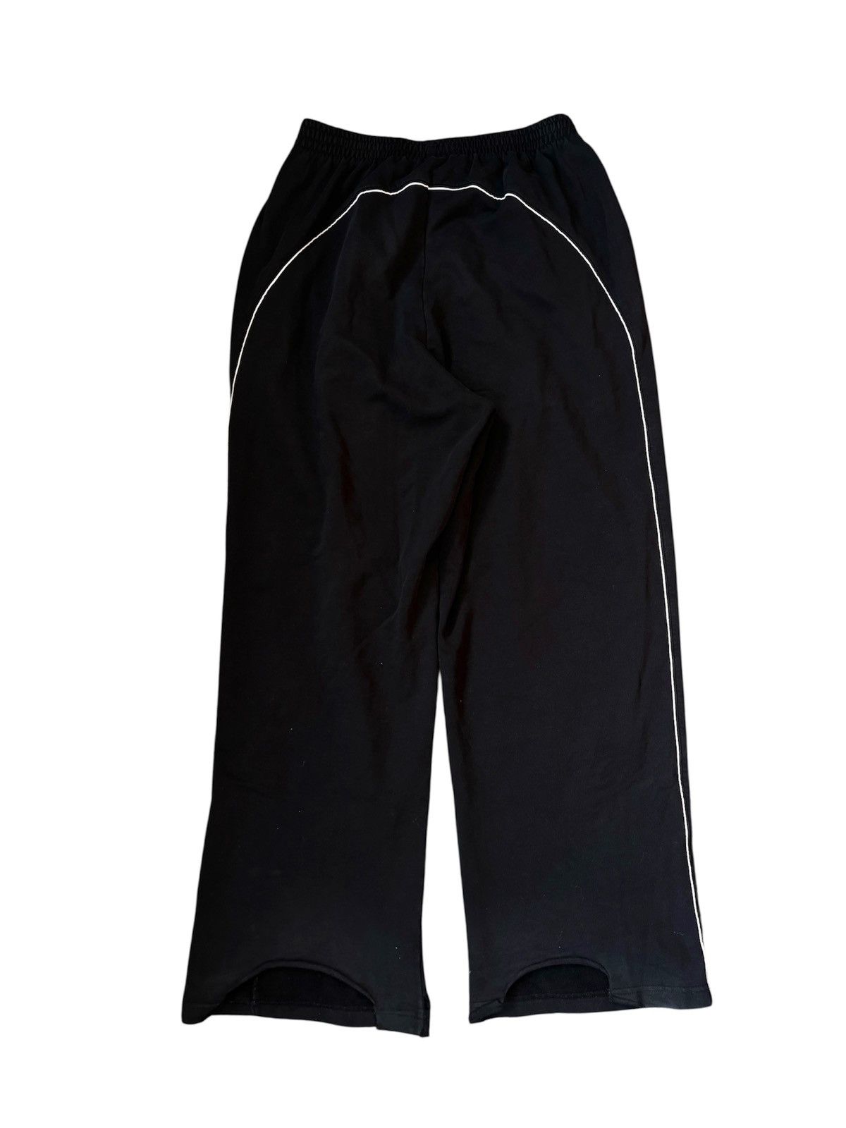 Balenciaga Balenciaga soccer sweatpants Size US 32 / EU 48 - 2 Thumbnail