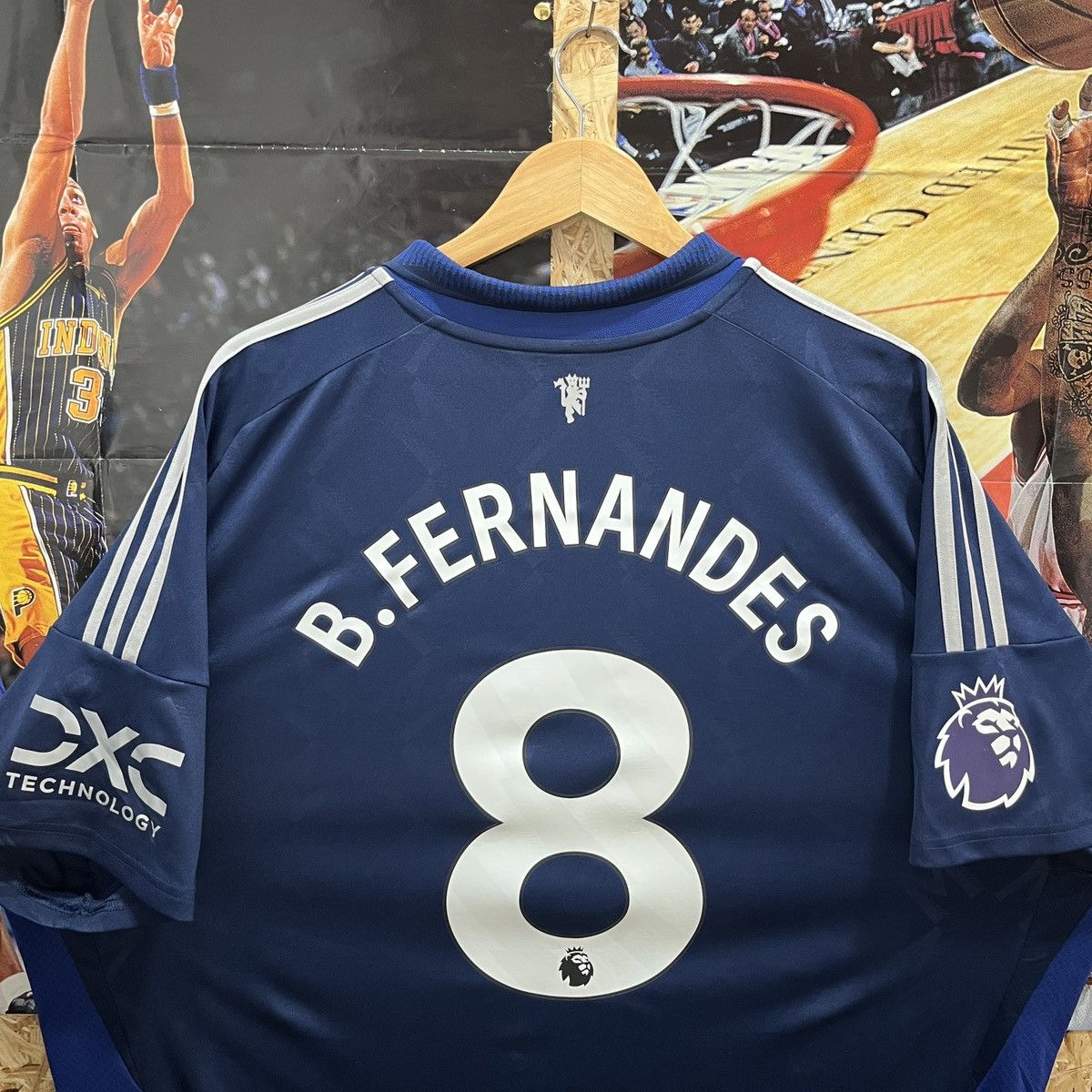 Adidas Manchester United 2024-25 Third Bruno Fernandes #8 Jersey Size US XXL / EU 58 / 5 - 3 Thumbnail