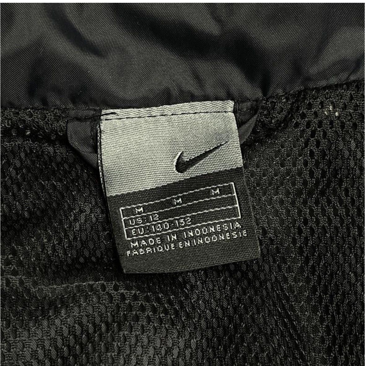 Vintage Nike Nylon Vintage StreetWear Rare Y2K Jacket Size M / US 6-8 / IT 42-44 - 7 Thumbnail