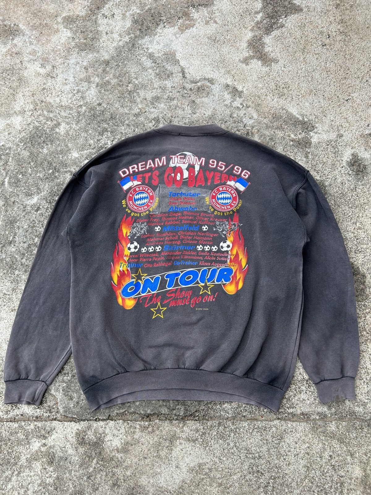 Vintage Vintage Thrashed Sun Faded 1995/96BayernMunich dreamteamtour Size US M / EU 48-50 / 2 - 1 Thumbnail