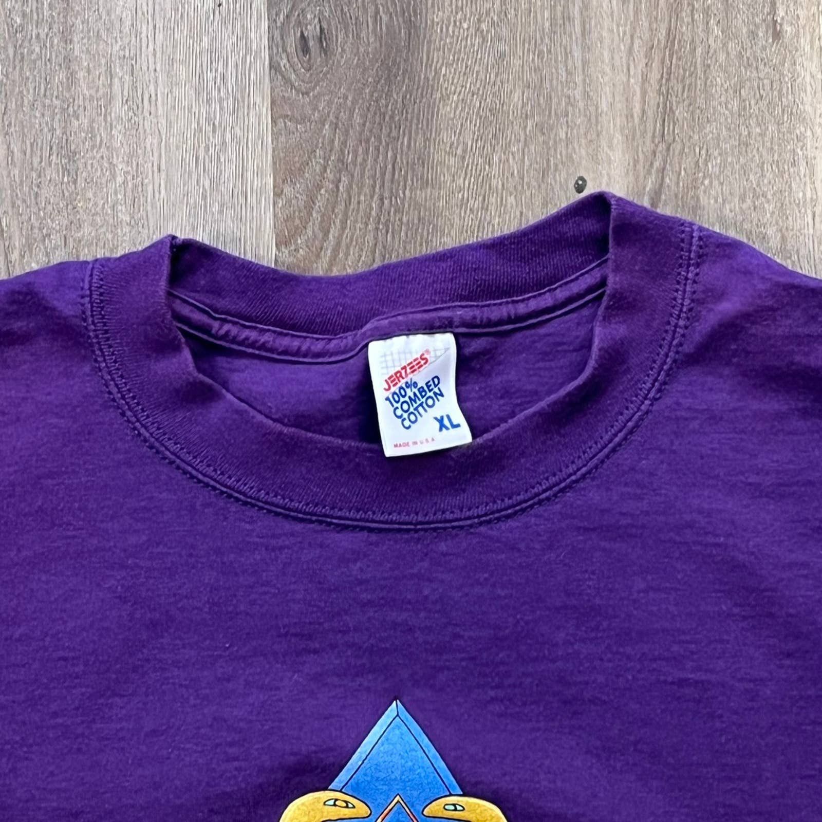 Vintage Vintage 1990’s Jerzees Luxor Gold Chamber Graphic Tee XL Size US L / EU 52-54 / 3 - 4 Thumbnail