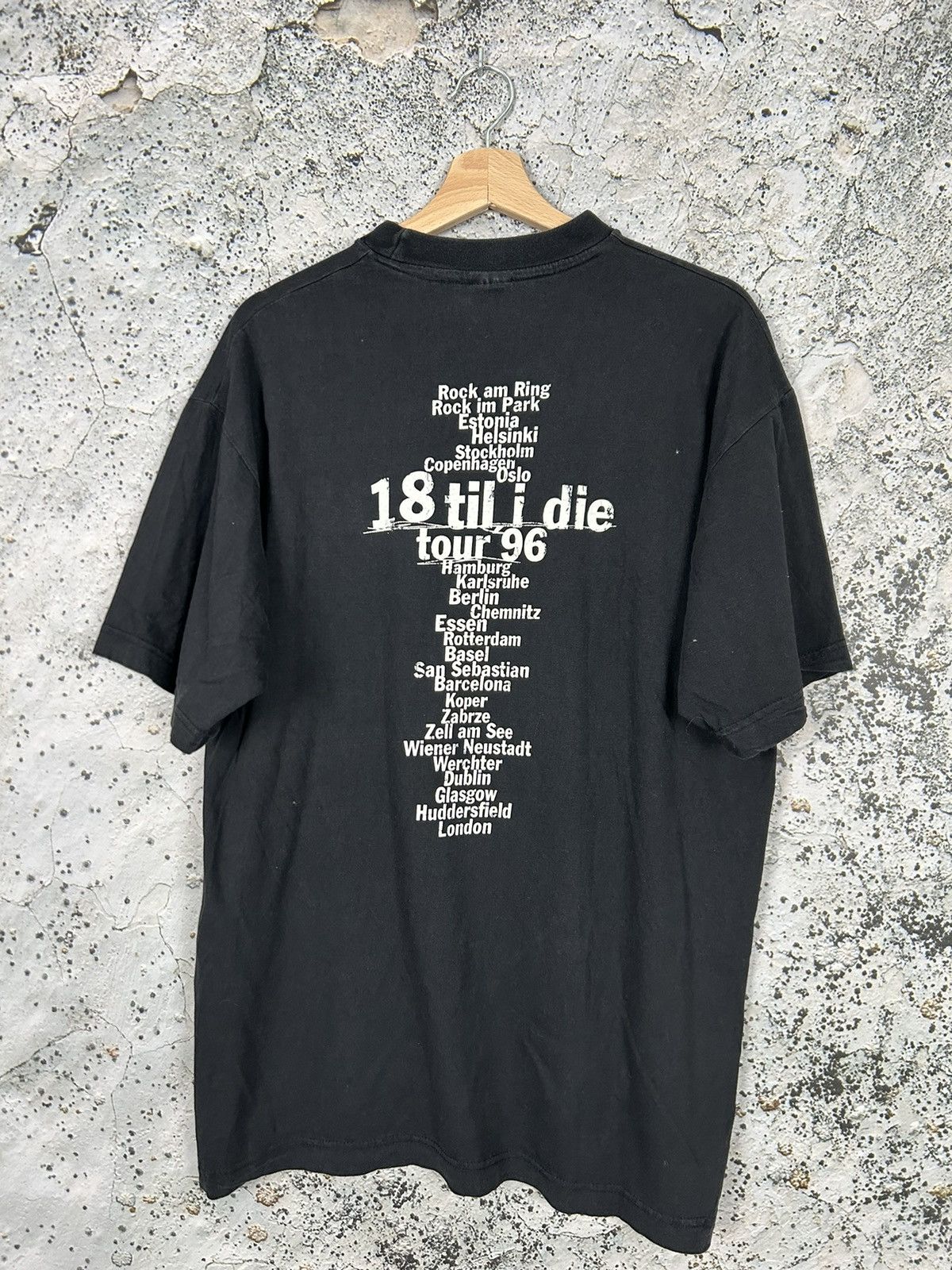 Band Tees Vintage Bryan Adams 1996 Tour Graphic Tee Rock Band Size US XL / EU 56 / 4 - 4 Thumbnail