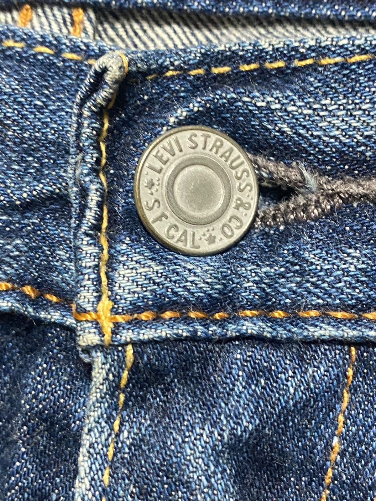 Levi's Vintage Clothing Vintage Levis 503 Blue Faded Whisker Loose Jeans Size US 32 / EU 48 - 9 Thumbnail