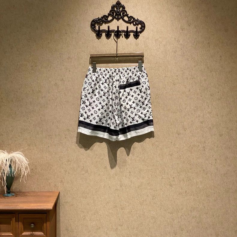 Louis Vuitton Louis Vuitton Black and white mulberry silk presbyopic pri Size US 34 / EU 50 - 2 Thumbnail