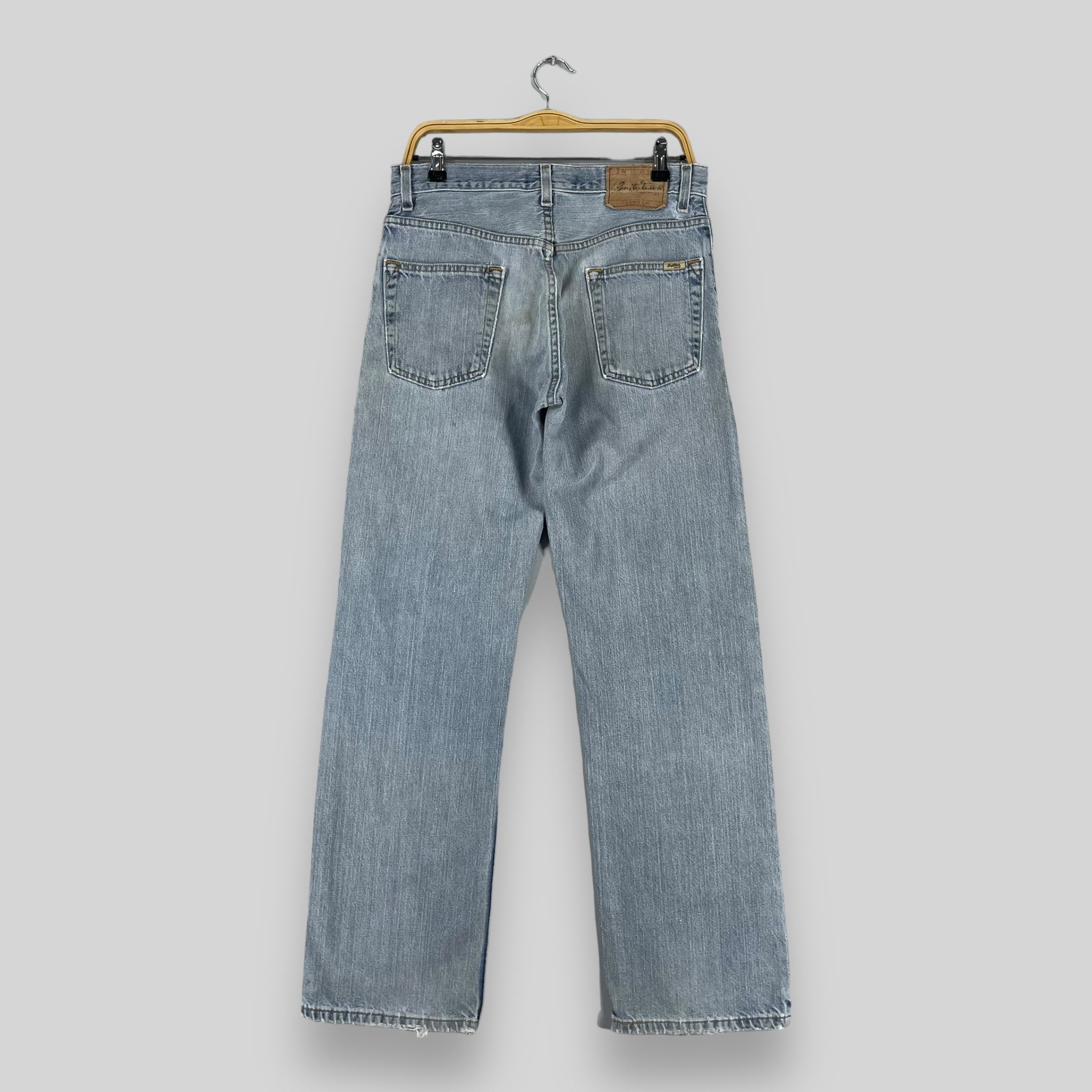 Levi's Size 31 Vintage Levis Signature Distressed Medium Wash Jeans Size US 31 - 7 Thumbnail