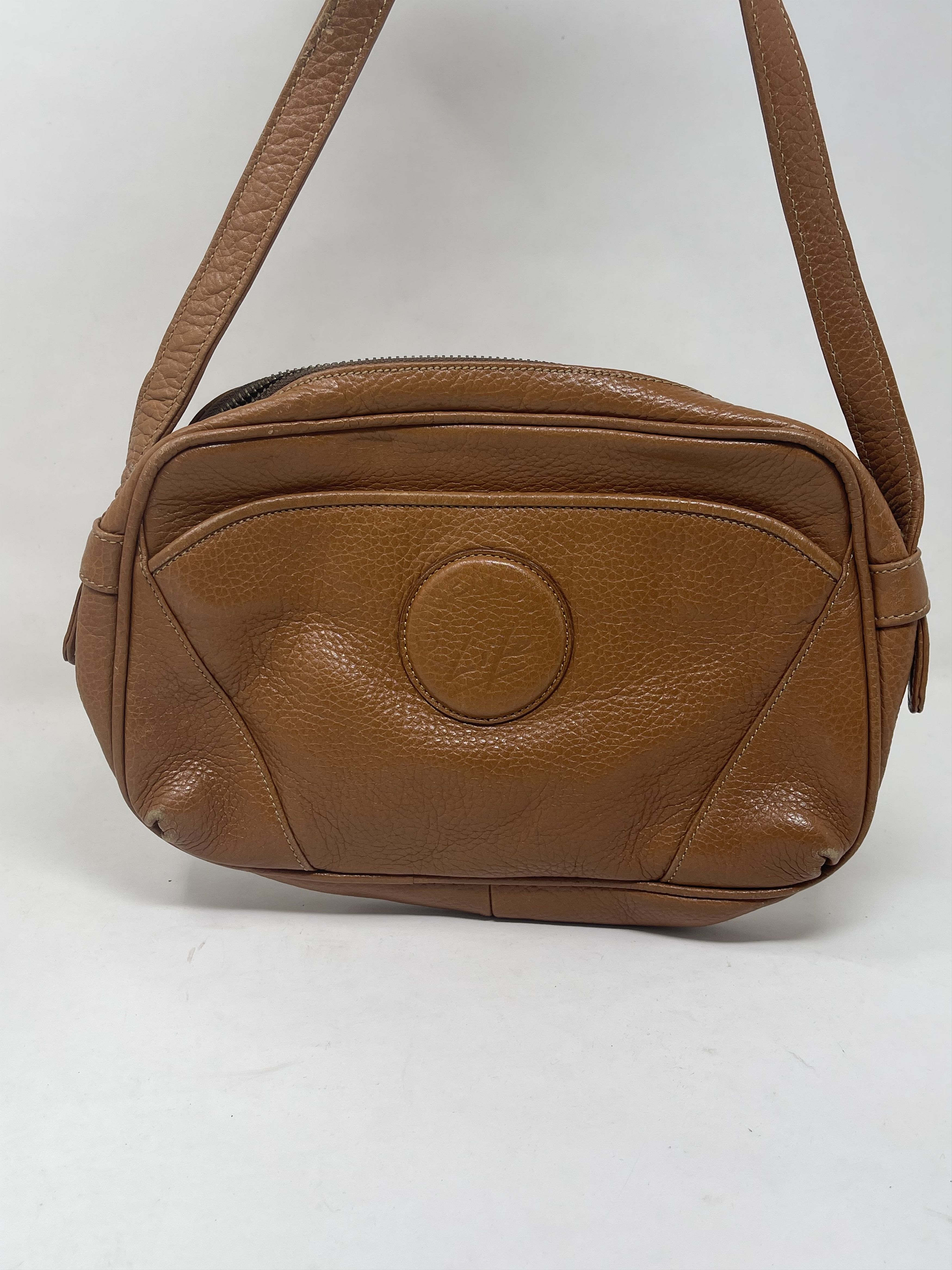 Givenchy Vintage Givenchy Calfskin Leather Sling Bag Size ONE SIZE - 2 Thumbnail