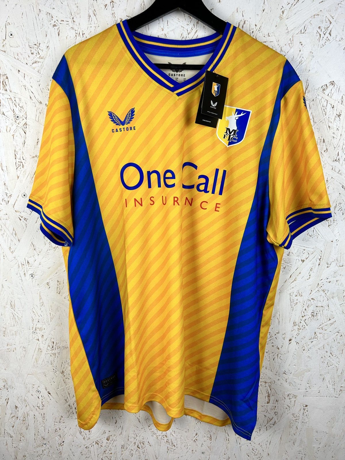 Castore BNWT Castore Mansfield Town 2023/24 Home Kit Soccer Jersey Size US XXL / EU 58 / 5 - 1 Thumbnail