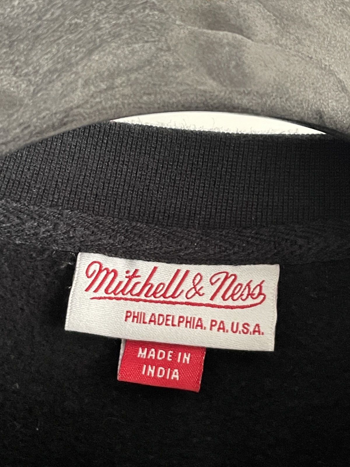 Mitchell & Ness Lakers sweatshirt black men’s big logo Mitchell&Ness USA Size US M / EU 48-50 / 2 - 3 Thumbnail