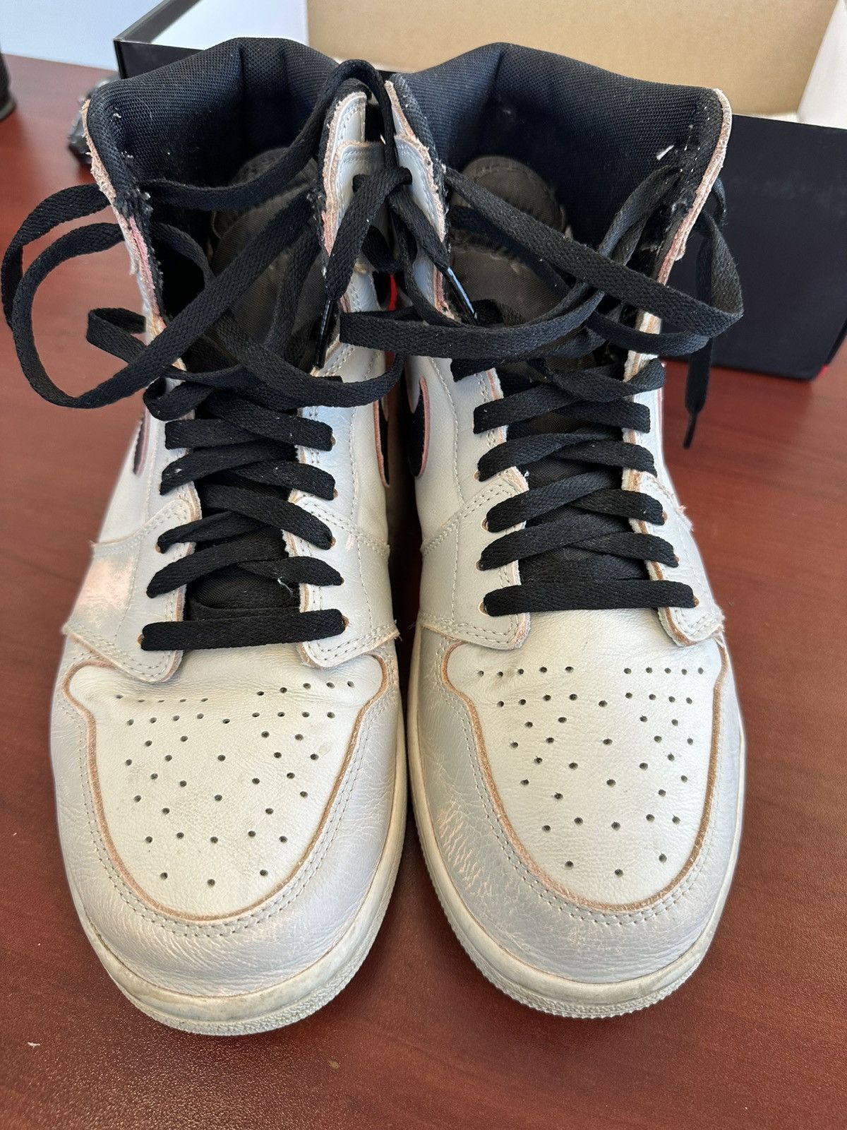 Jordan Brand Nike Air Jordan 1 Retro SB Defiant NYC to Paris Size US 11 / EU 44 - 4 Thumbnail