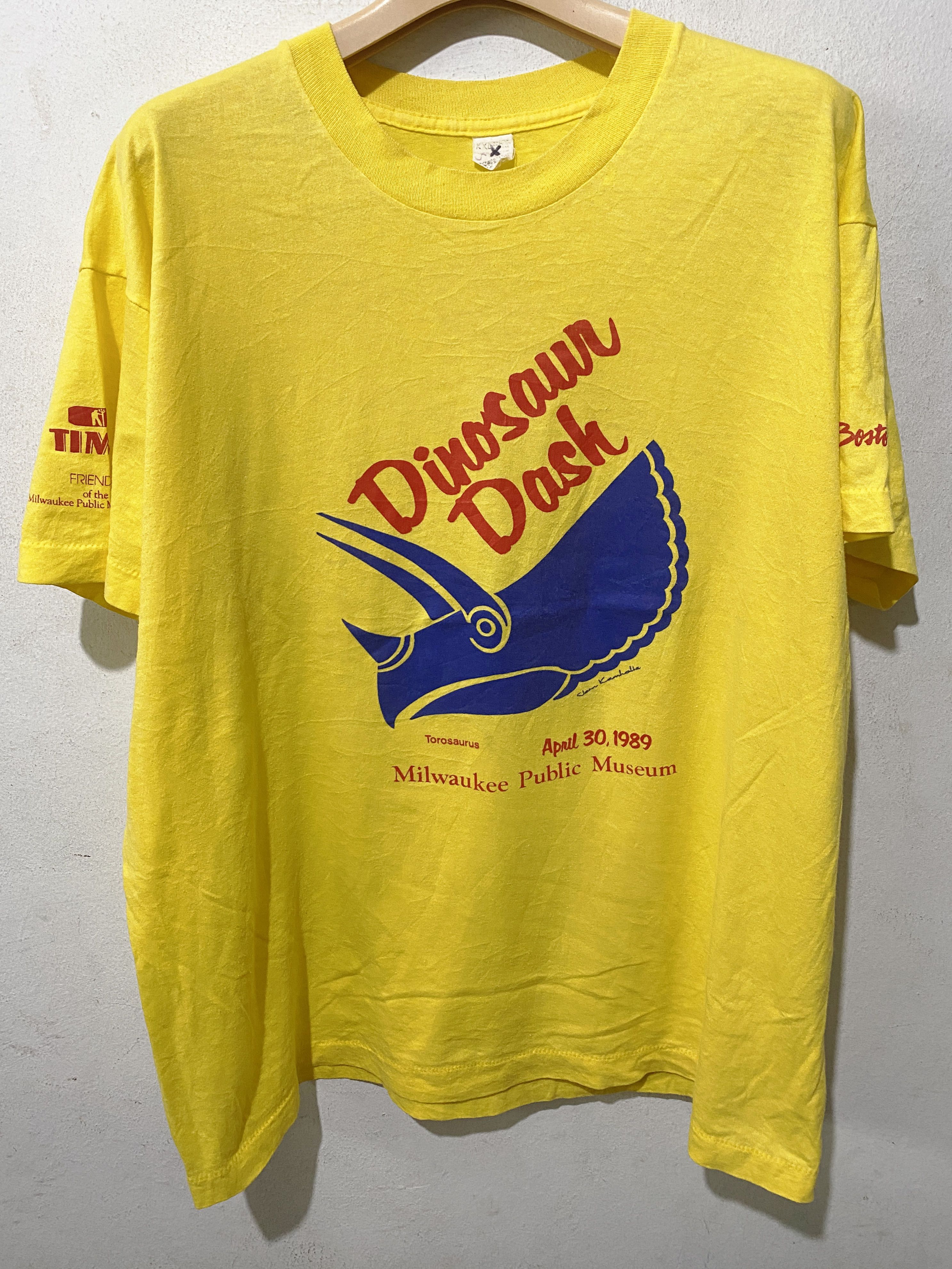 Vintage 80s Dinosaur Dash Milwaukee Museum Shirt
