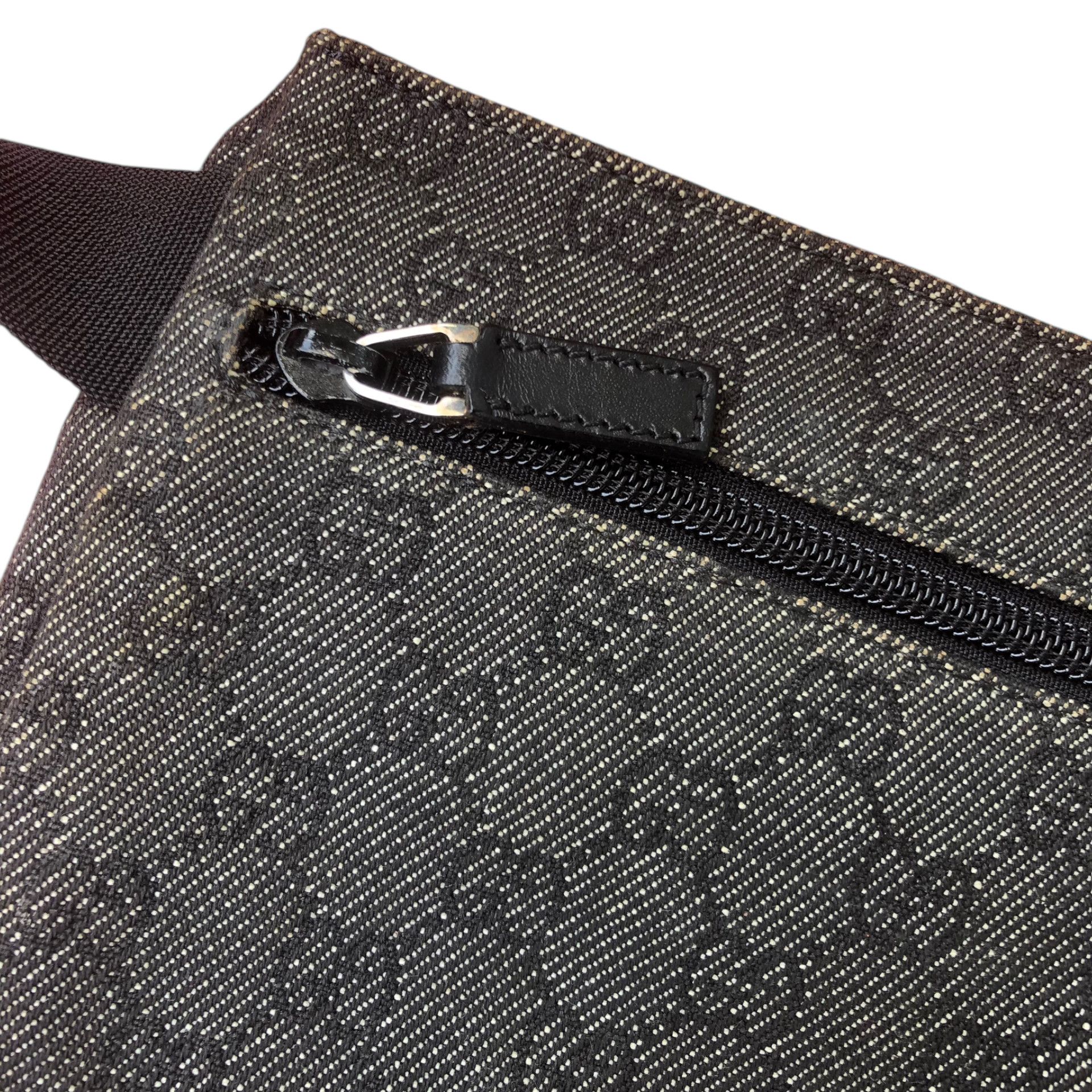 Gucci 🔥Vintage GUCCI Black GG Denim Canvas Web Waist Belt Bag Size ONE SIZE - 6 Thumbnail
