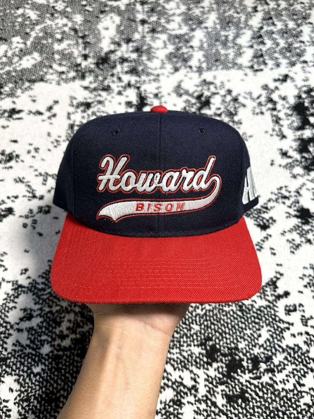 Starter Vintage Howard Bison Starter 90s Hat Size ONE SIZE - 1 Thumbnail