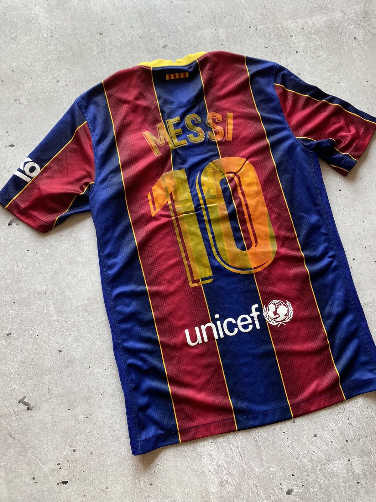Nike Nike 2020/21 Lionel Messi #10 FC Barselona Soccer Jersey Size US S / EU 44-46 / 1 - 4 Thumbnail
