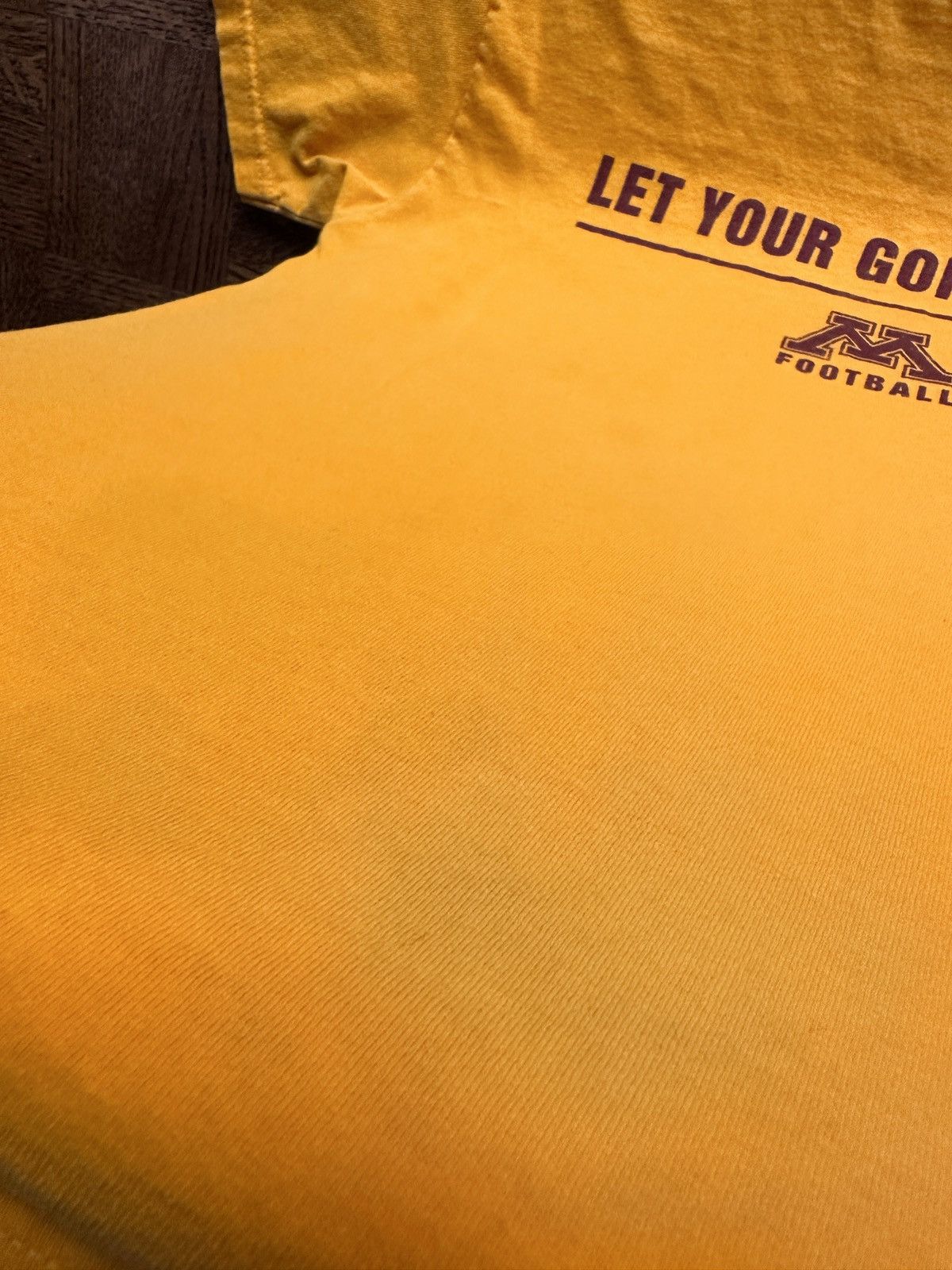 Vintage Vintage Y2K Minnesota Football Gopher Spirit Graphic Tee Size US M / EU 48-50 / 2 - 5 Thumbnail
