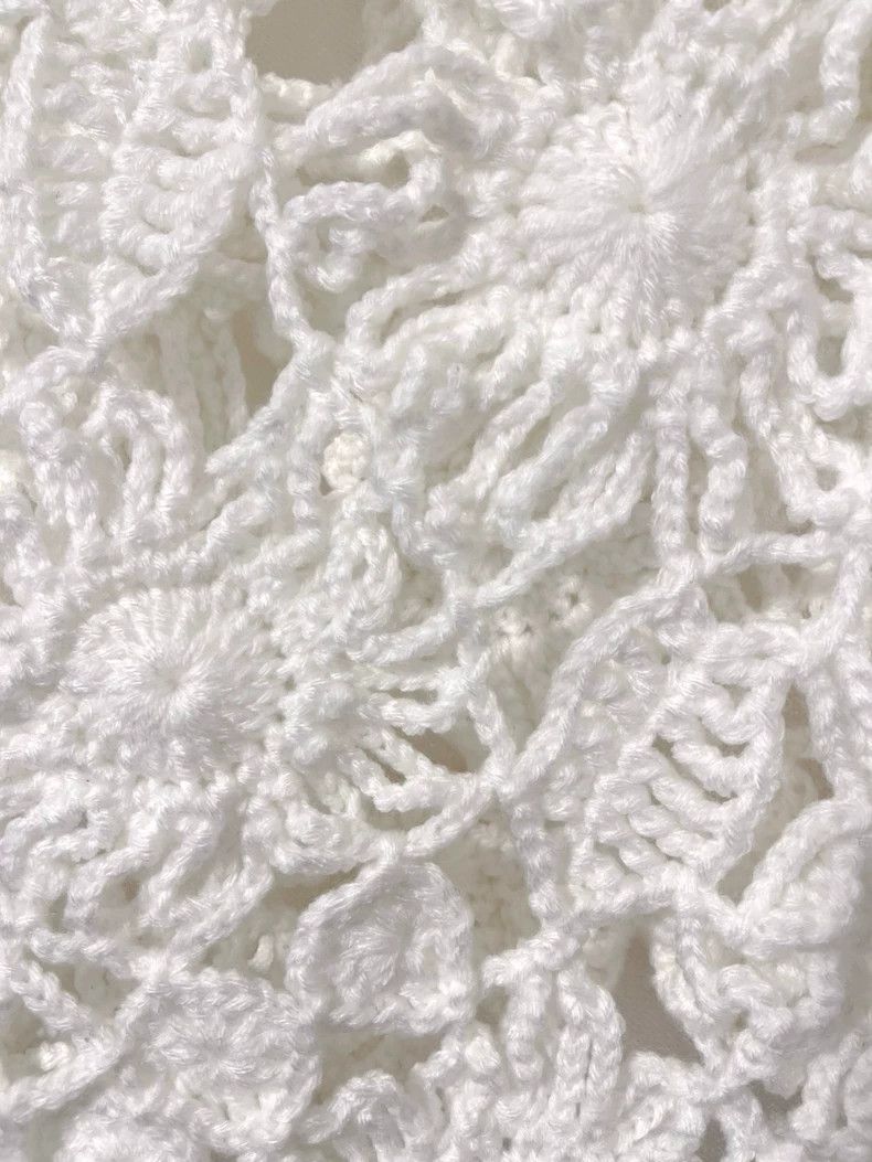 Comme des Garcons Comme Des Garcons Floral embroidered knit cut-out top Size S / US 4 / IT 40 - 5 Thumbnail