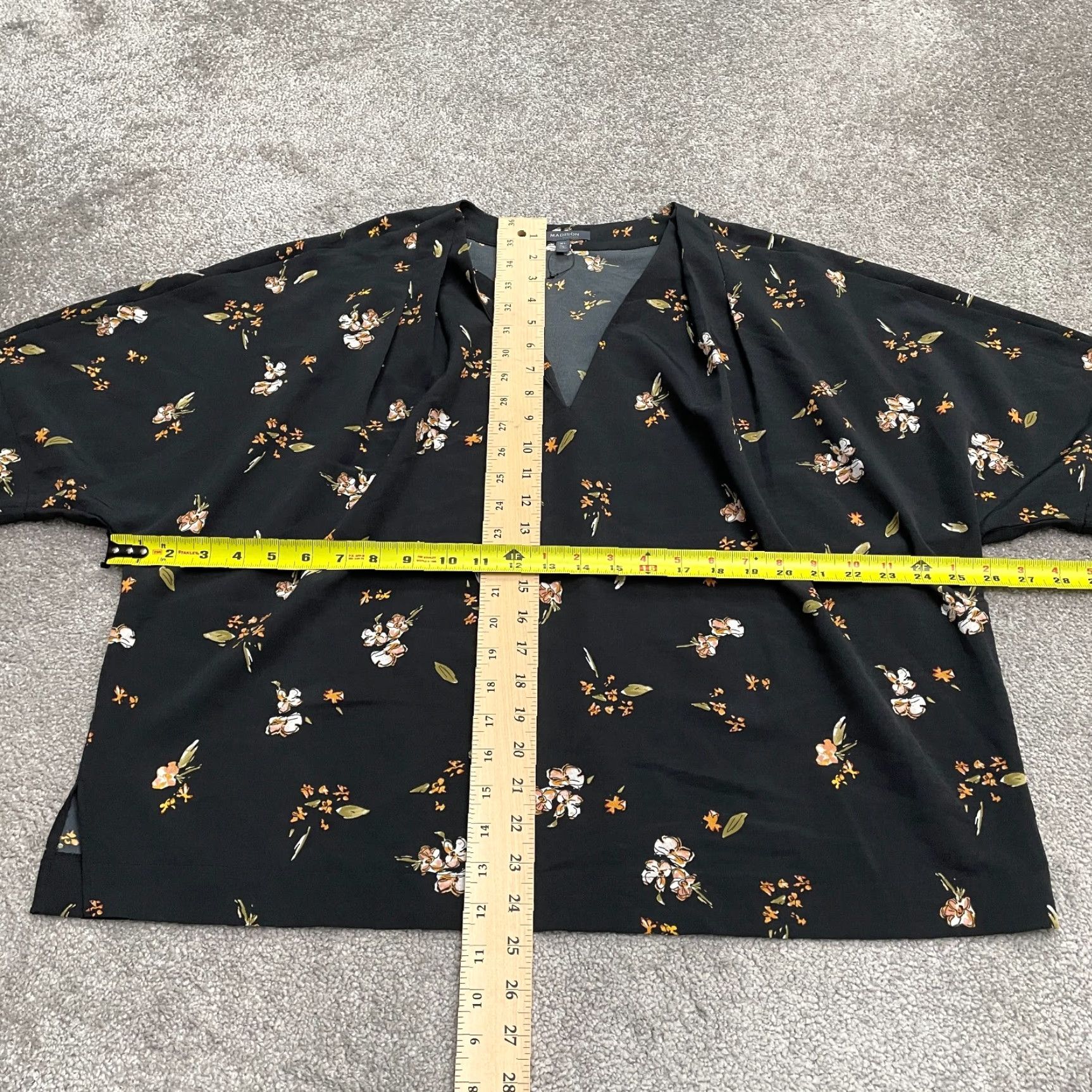 Madison Madison Floral Crop Top Womens XL Black V-Neck Short Sleeve Lightweight Blouse Size XL / US 12-14 / IT 48-50 - 6 Thumbnail