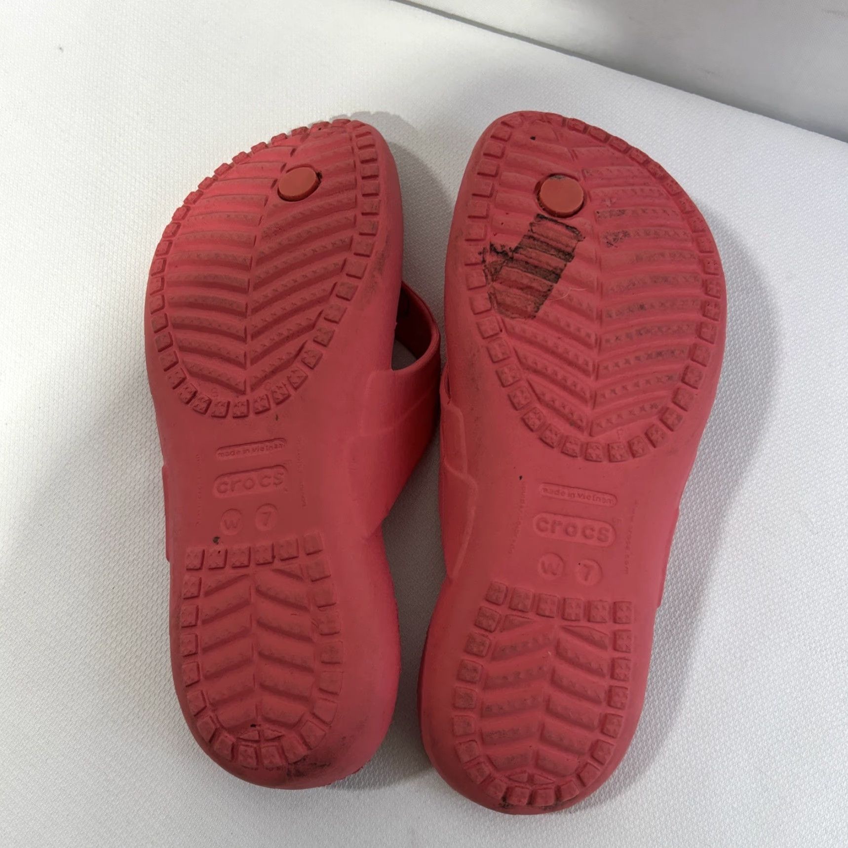 Crocs Crocs Kadee II Flip Flop Sandal Women Size 7 Pink Size US 7 / IT 37 - 6 Thumbnail