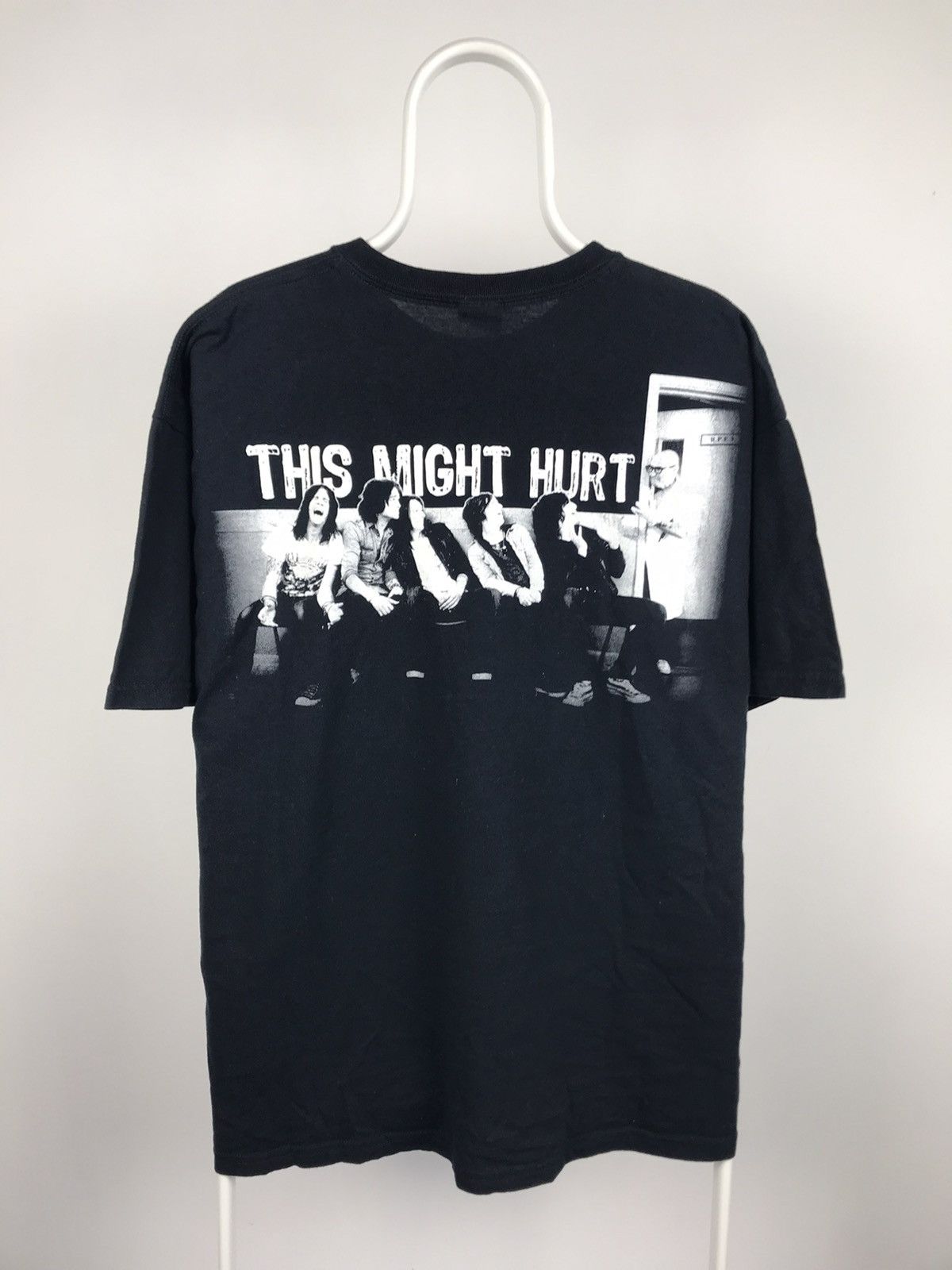 Band Tees × Vintage Vintage 2011 The Treatment This Might Hurt Rock Band Tee Size US XL / EU 56 / 4 - 2 Thumbnail