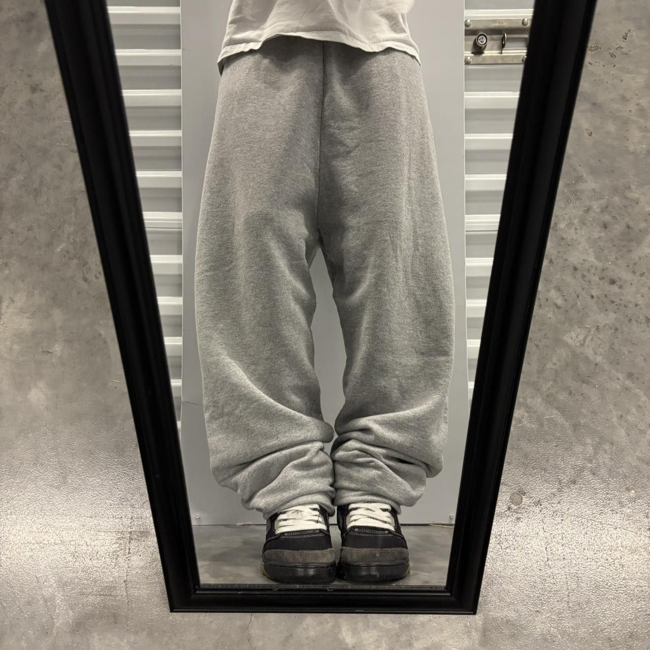 Japanese Brand × Vintage Crazy Vintage Y2K/2000s Baggy Light Grey Essential Sweatpants! Size US 34 / EU 50 - 1 Thumbnail