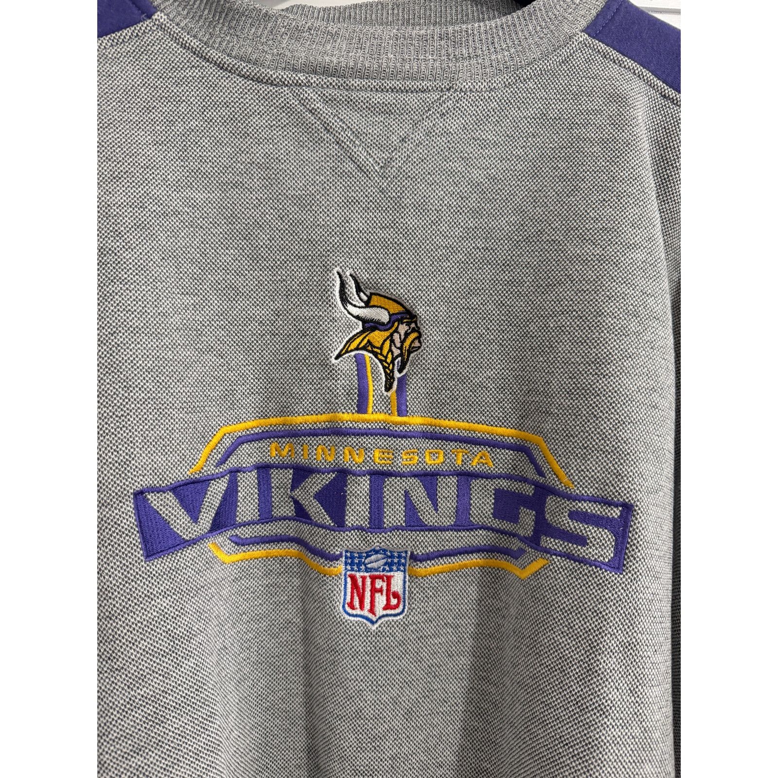 Puma Vintage Minnesota Vikings Puma Crewneck Sweatshirt Size XL Size US XL / EU 56 / 4 - 2 Thumbnail