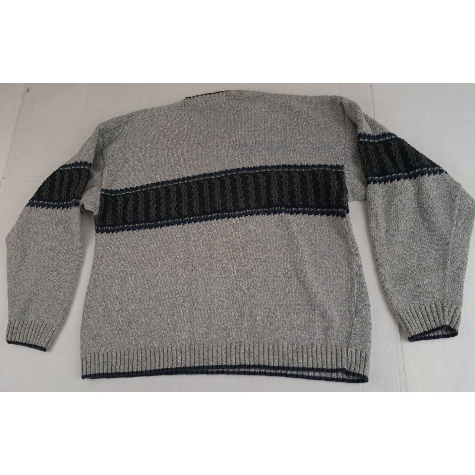 Vintage VINTAGE Liberty Sweater Knit V-Neck Pullover Unisex Adults XL Gray-Black-Green Cotton Knit Long Sleeve 25in 24in Pit to Pit USA Made Size US XL / EU 56 / 4 - 4 Thumbnail