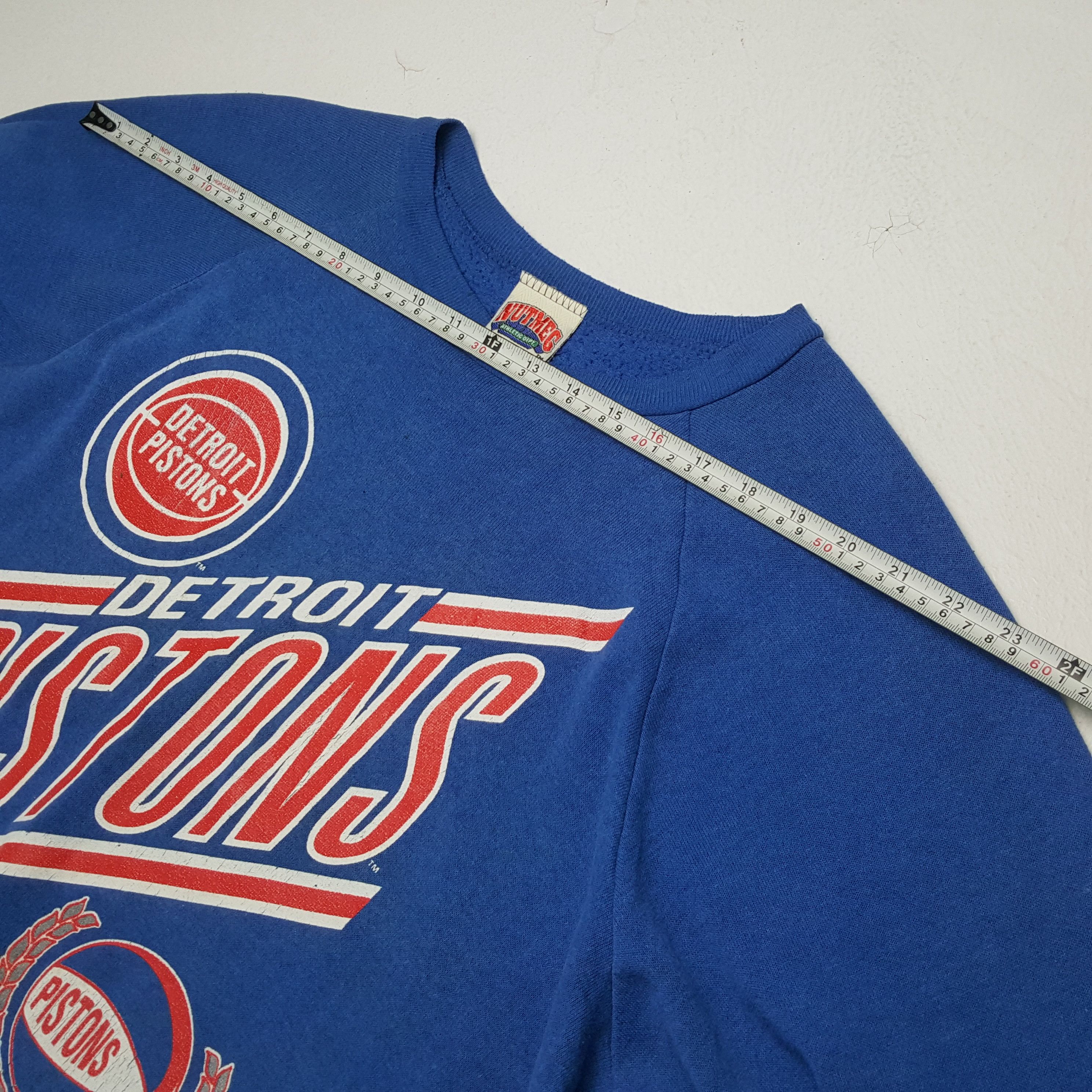 NBA × Nutmeg × Vintage DETROIT PISTONS Basketball Team Vintage Sweatshirt Size US L / EU 52-54 / 3 - 4 Thumbnail