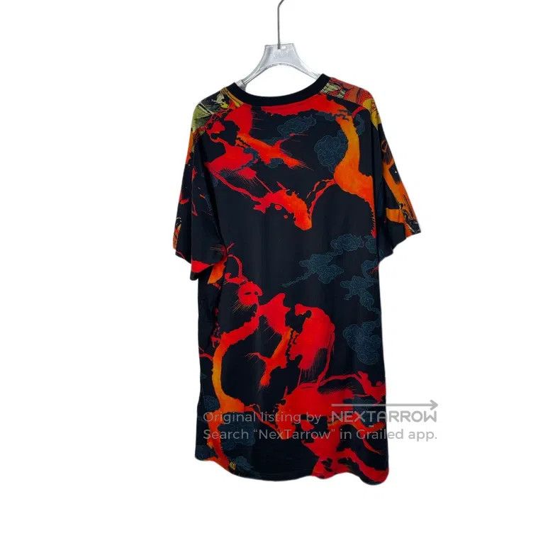 Givenchy Givenchy Black and Red Short Sleeve with Cloud Pattern on Size US M / EU 48-50 / 2 - 2 Thumbnail