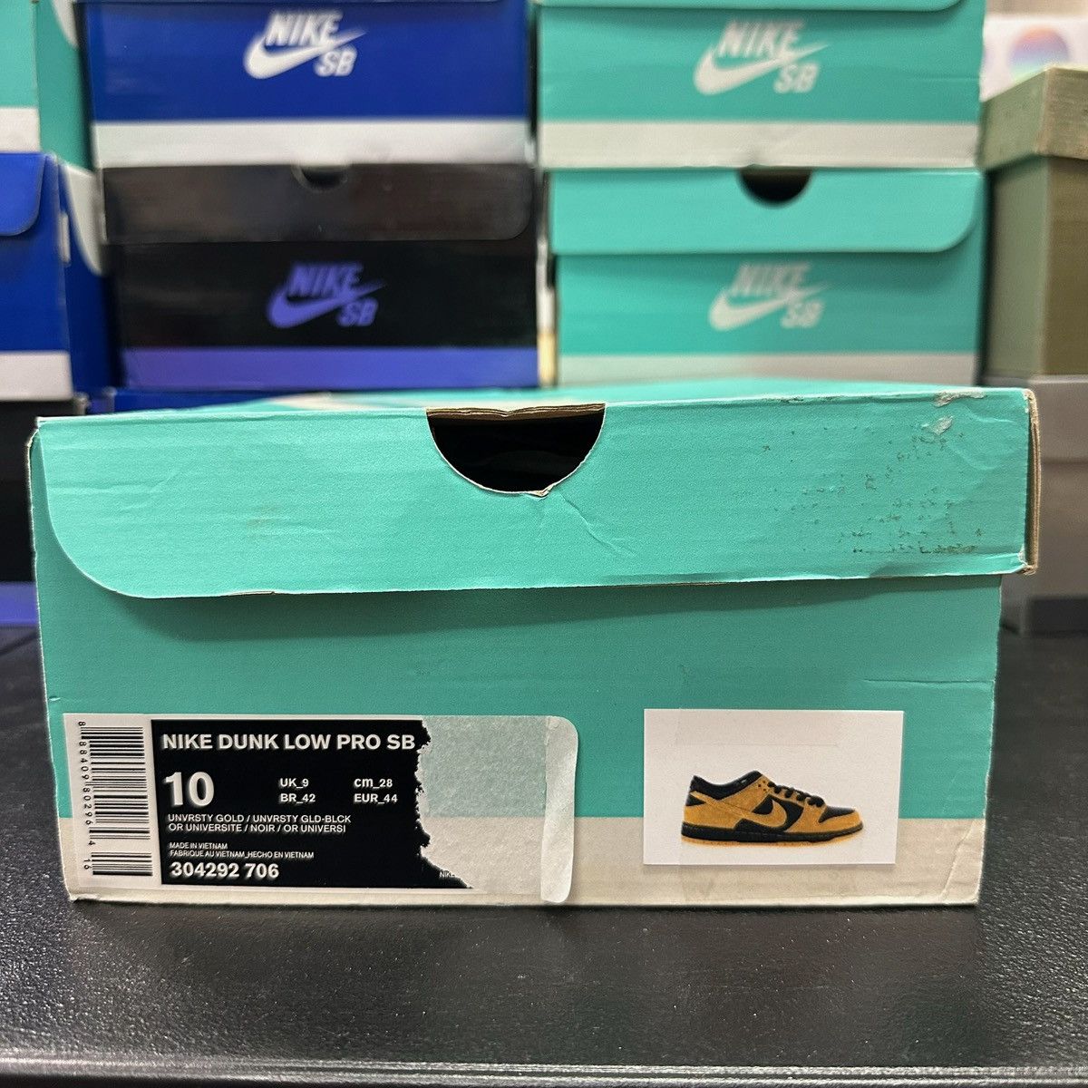 Nike Size 10 - Nike SB Dunk Pro Low Iowa 304292-796 Size US 10 / EU 43 - 8 Thumbnail