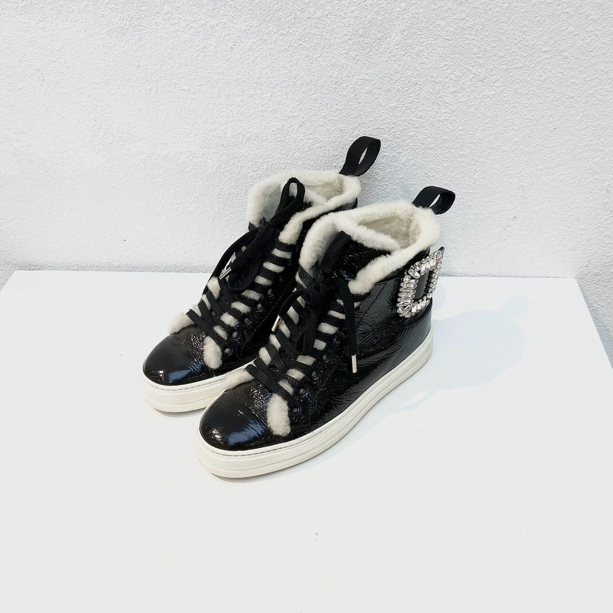 Roger Vivier Roger Vivier Viv' Run Strass Buckle sneakers Size US 4 / IT 34 - 1 Thumbnail