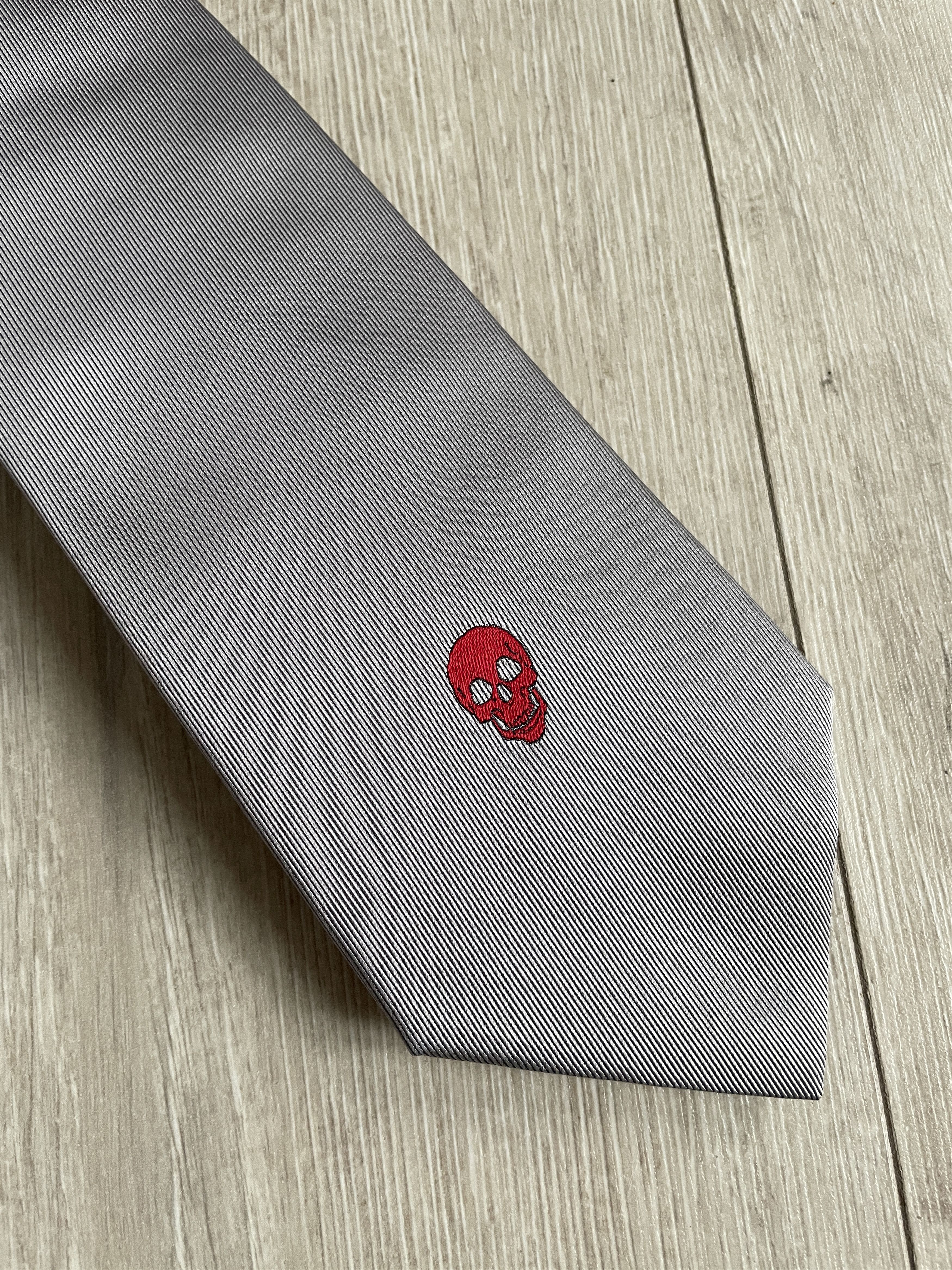 Dior Dior Homme SS05 “Beck” skull tie by Hedi Slimane Size ONE SIZE - 3 Thumbnail