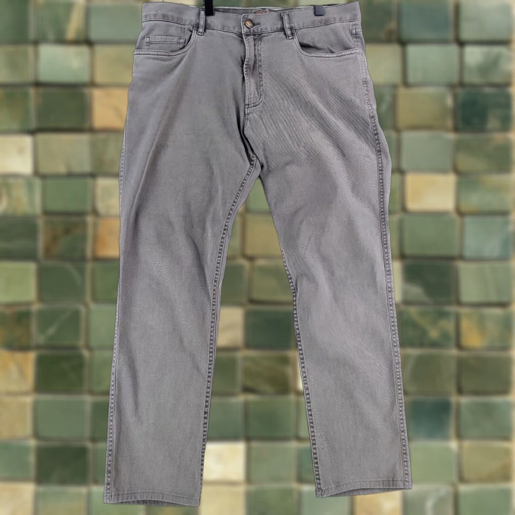 Faherty Faherty Jeans Gray Mens 34 Inseam 28 Comfort Twill Straight Pants Shirt/Jeans - Note: actual 34 x 28 may vary Size US 34 / EU 50 - 1 Thumbnail